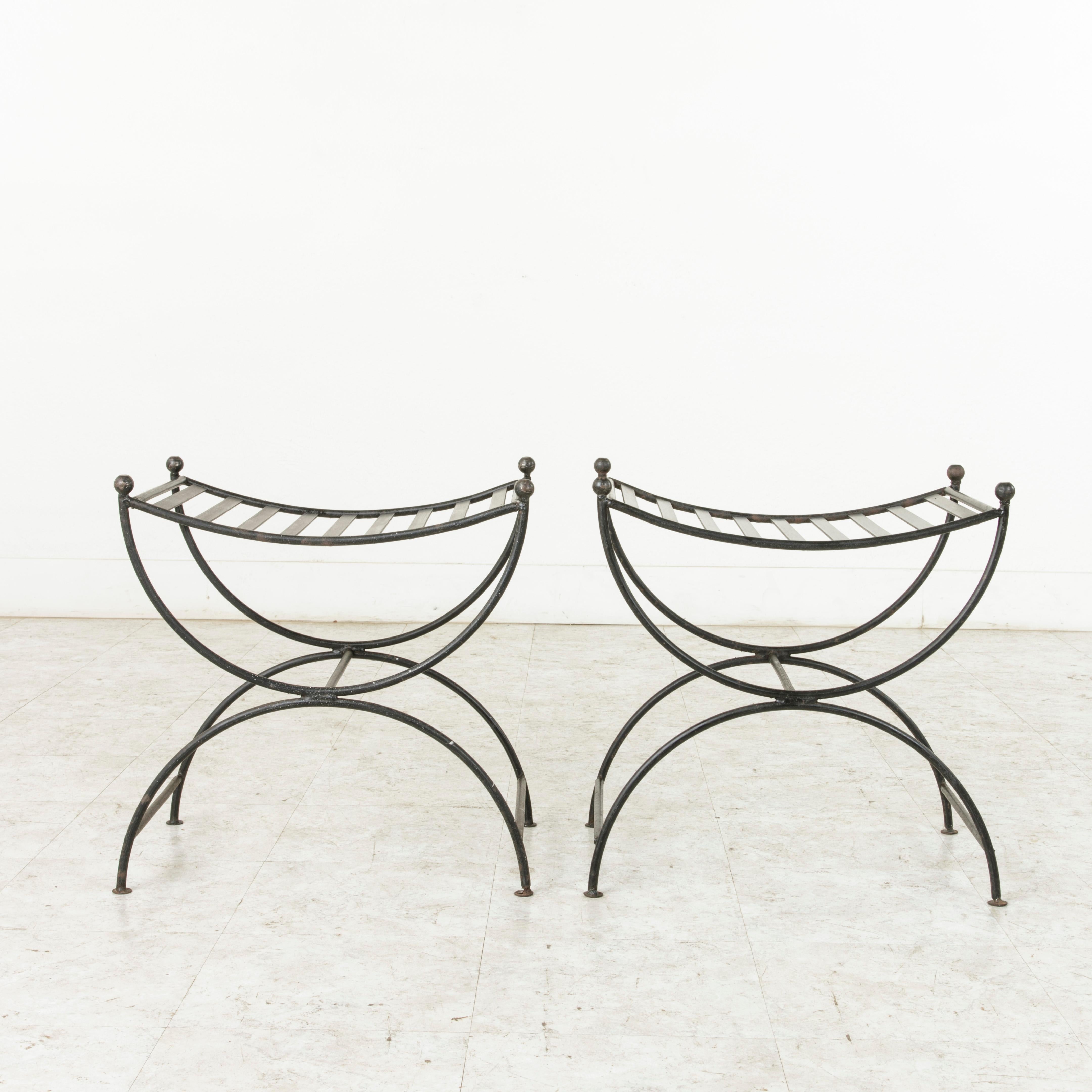Pair of Mid-20th Century French Iron Benches, Banquettes, or Stools In Excellent Condition In Fayetteville, AR