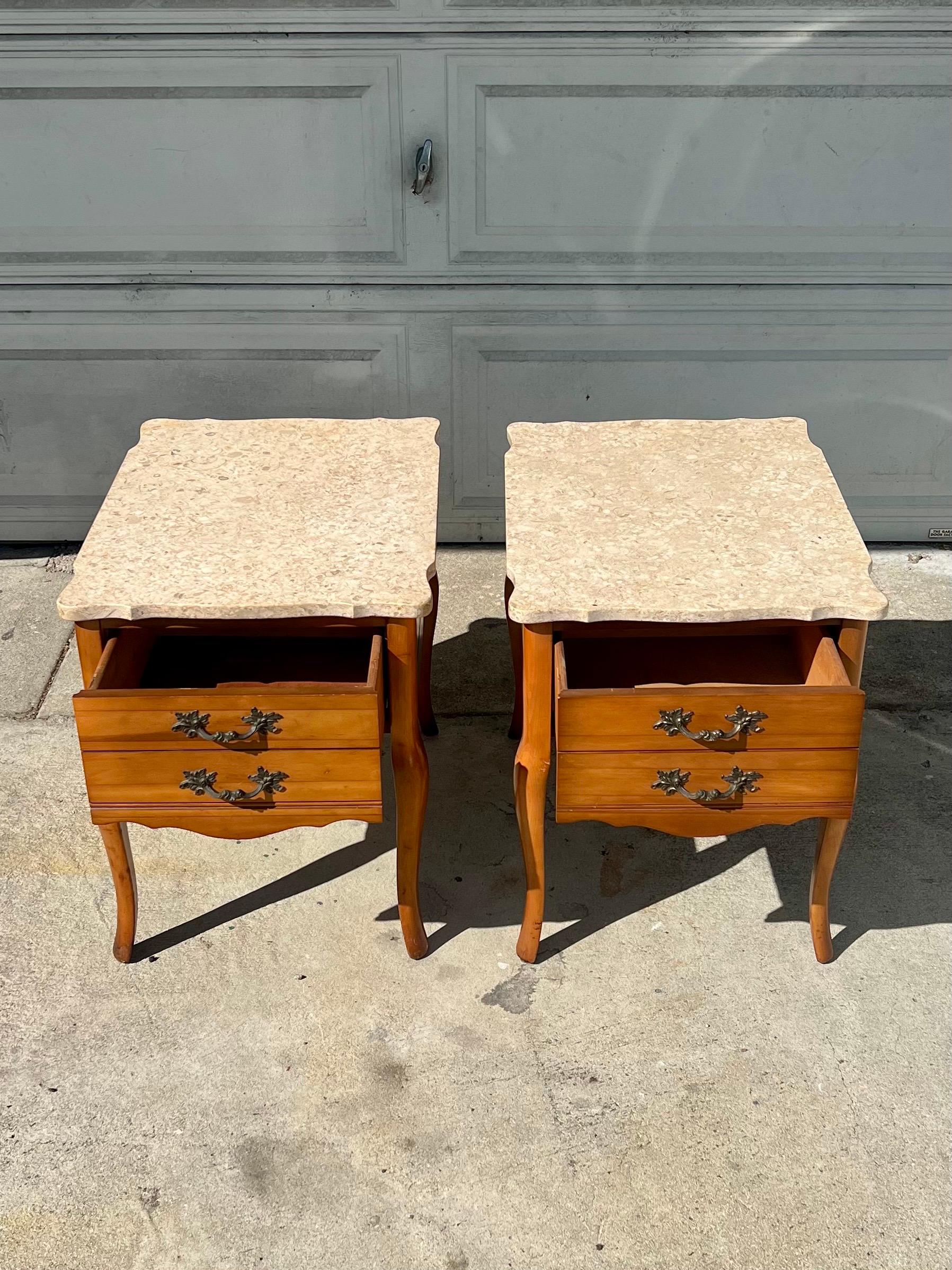 Pair of Mid 20th Century French Provincial Travertine Topped Side Tables In Good Condition In Los Angeles, CA