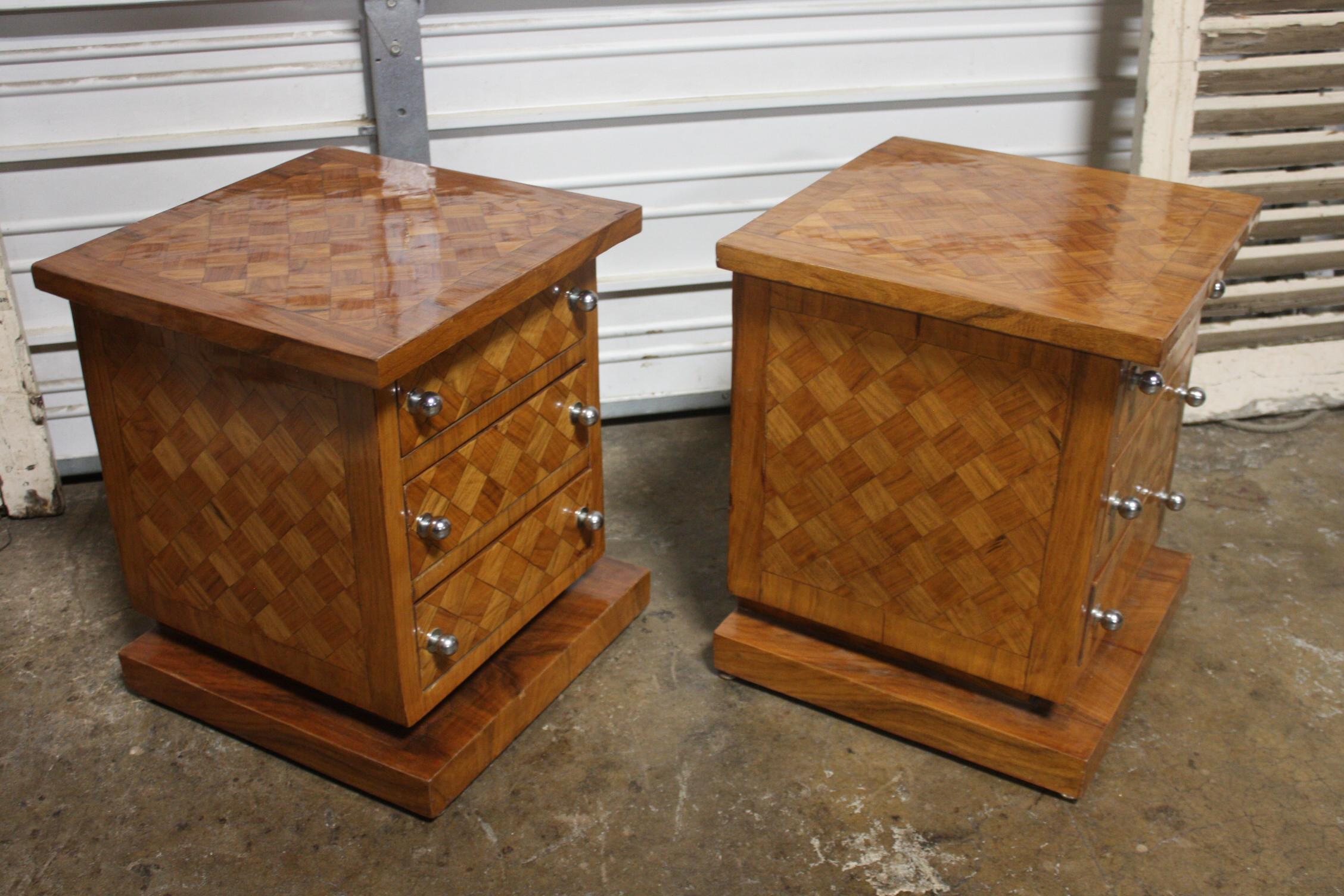 Walnut Pair of Mid-20th Century French Side Tables For Sale