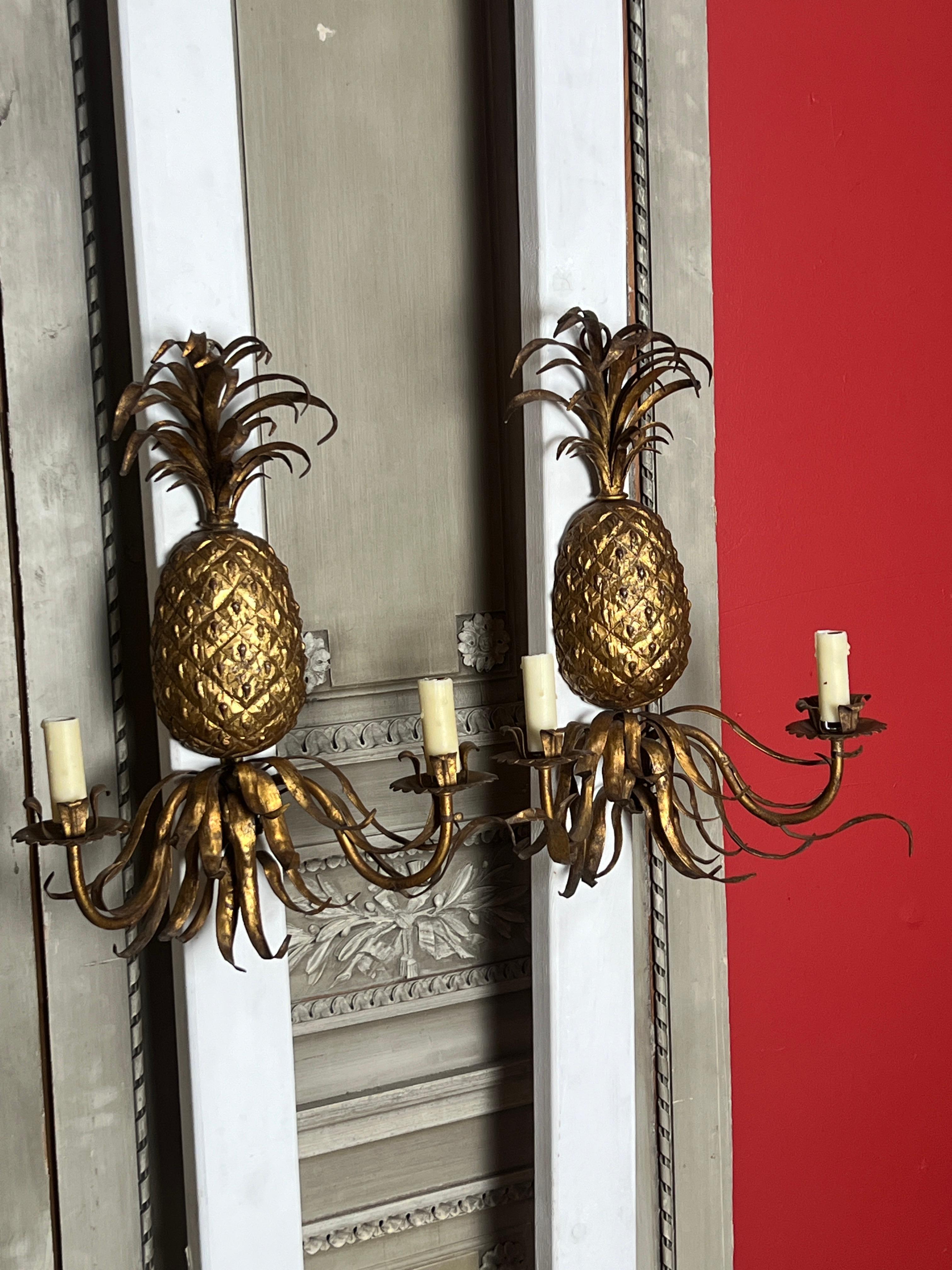 Pair of Mid 20th Century Gilt Iron Pineapple Wall Sconces For Sale 3