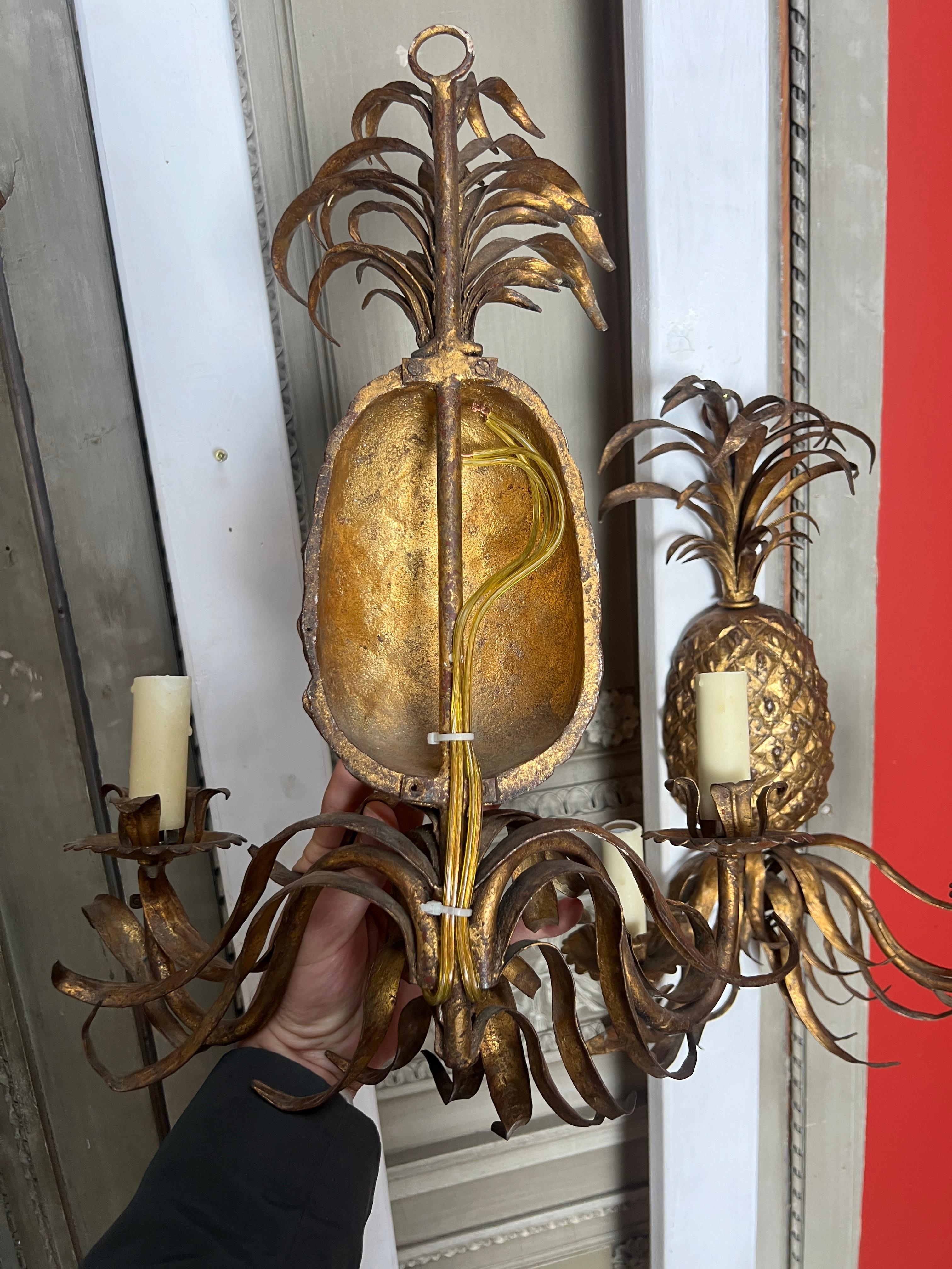Pair of Mid 20th Century Gilt Iron Pineapple Wall Sconces For Sale 7