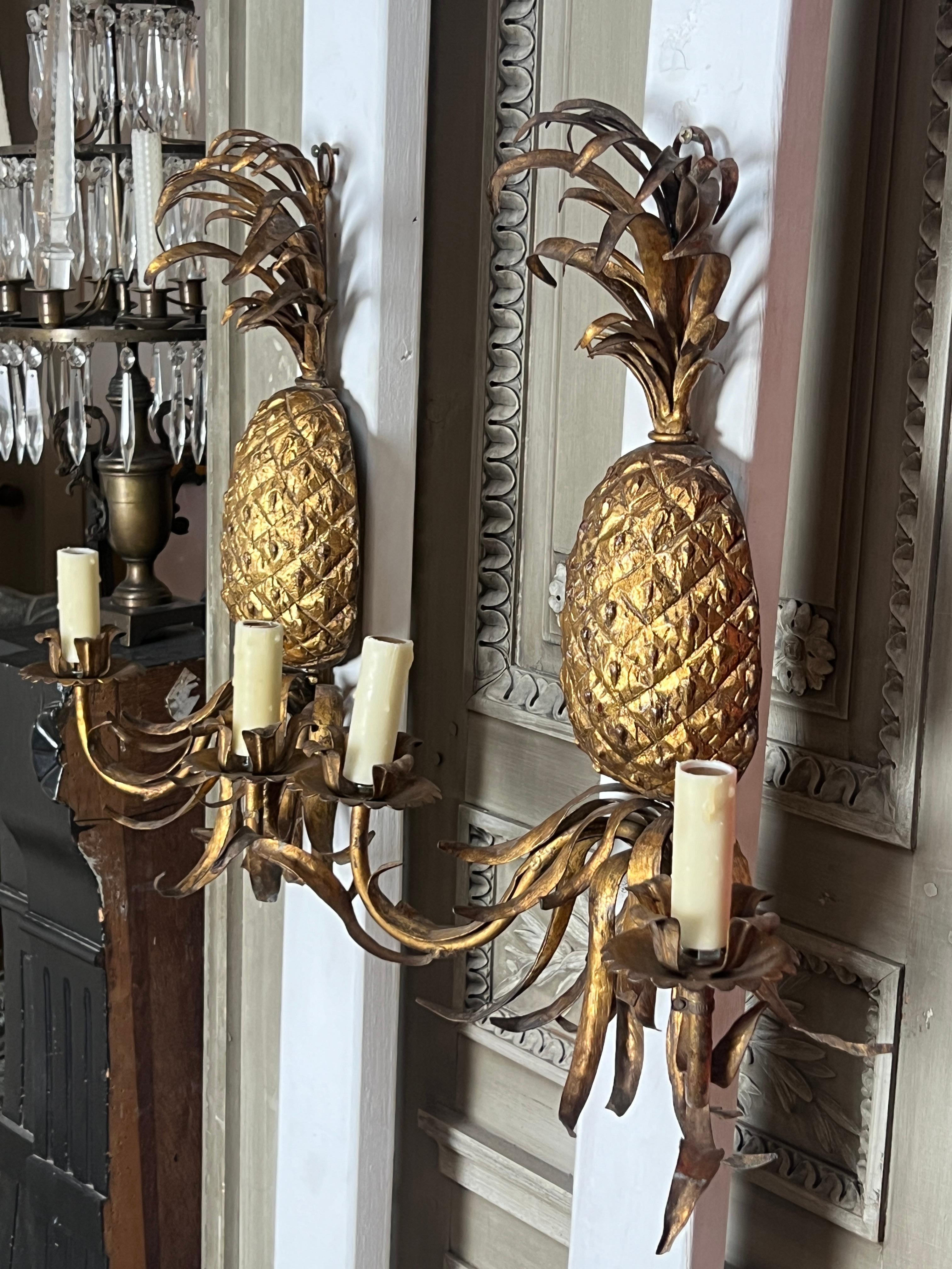 Pair of Mid 20th Century Gilt Iron Pineapple Wall Sconces For Sale 1