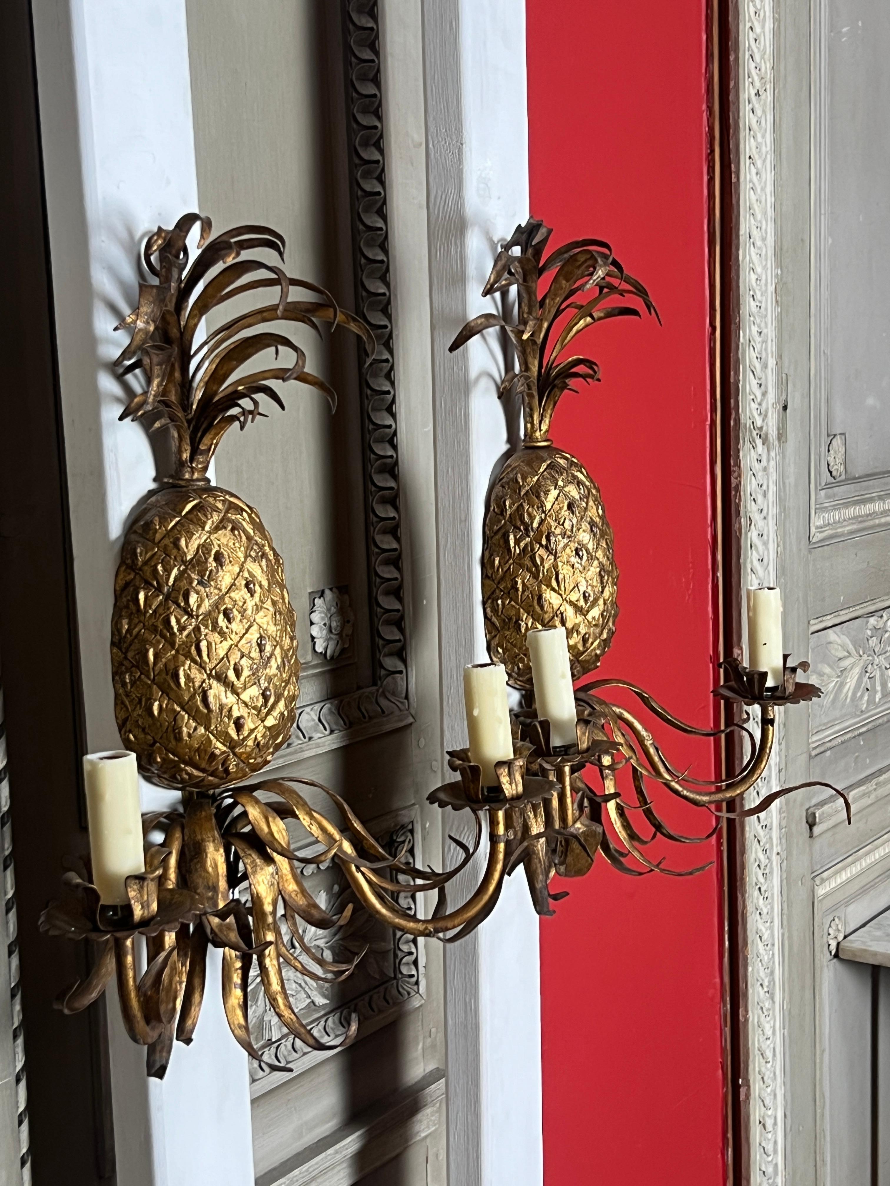 Pair of Mid 20th Century Gilt Iron Pineapple Wall Sconces For Sale 2