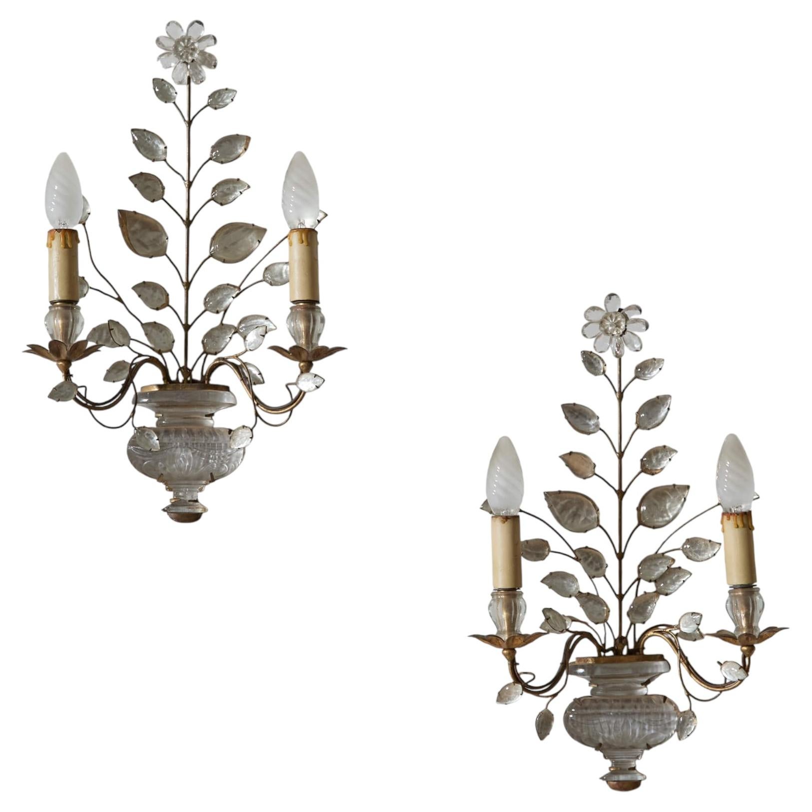 Pair of Mid-20th Century Gilt Metal Sconces by Maison Baguès, France