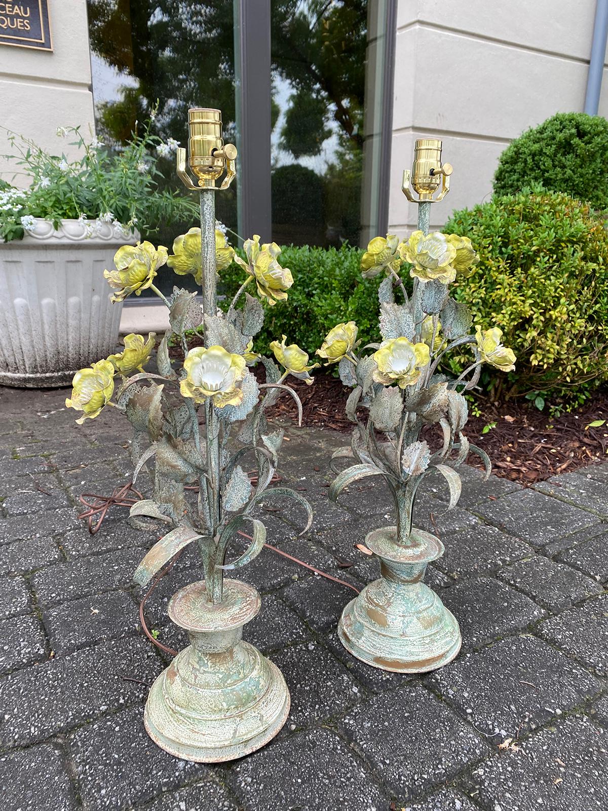 Pair of Mid-20th Century Green Tole Lamps with Yellow Flowers In Good Condition In Atlanta, GA