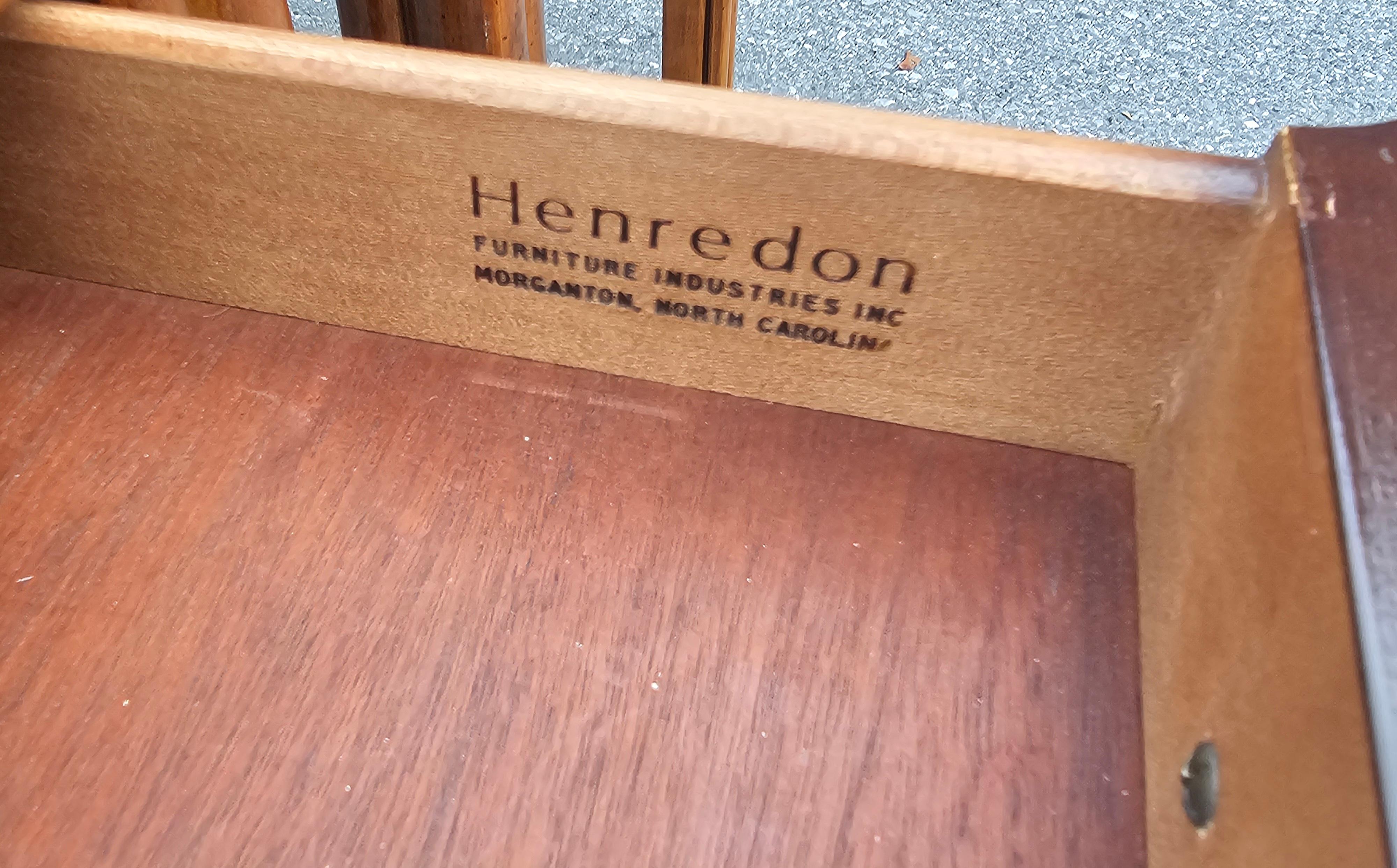 Paire de tables d'appoint Henredon du milieu du 20e siècle en vente 5