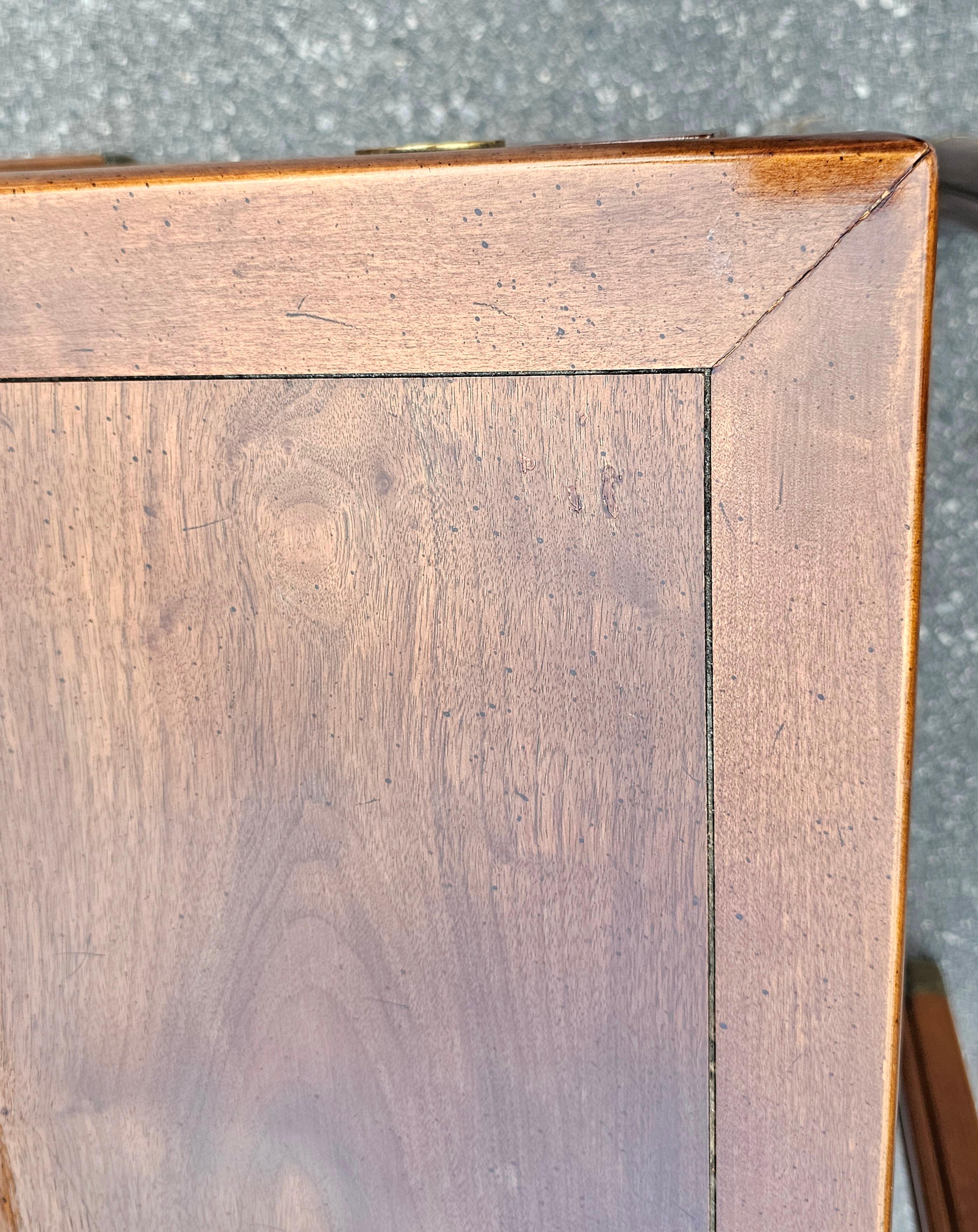 Paire de tables d'appoint Henredon du milieu du 20e siècle en vente 6