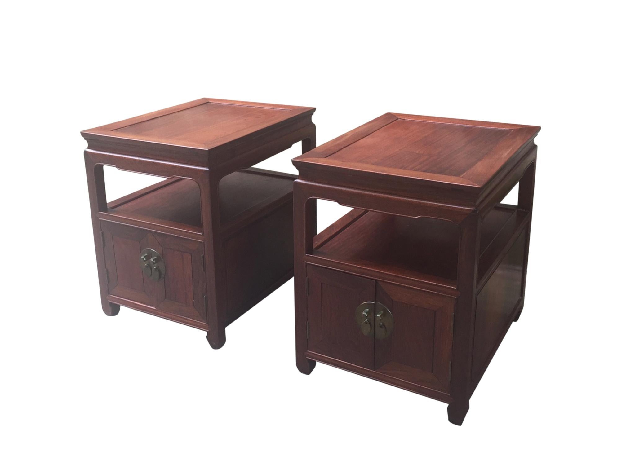 Pair of Mid-20th Century Hongmu End Tables In Good Condition For Sale In New York, NY