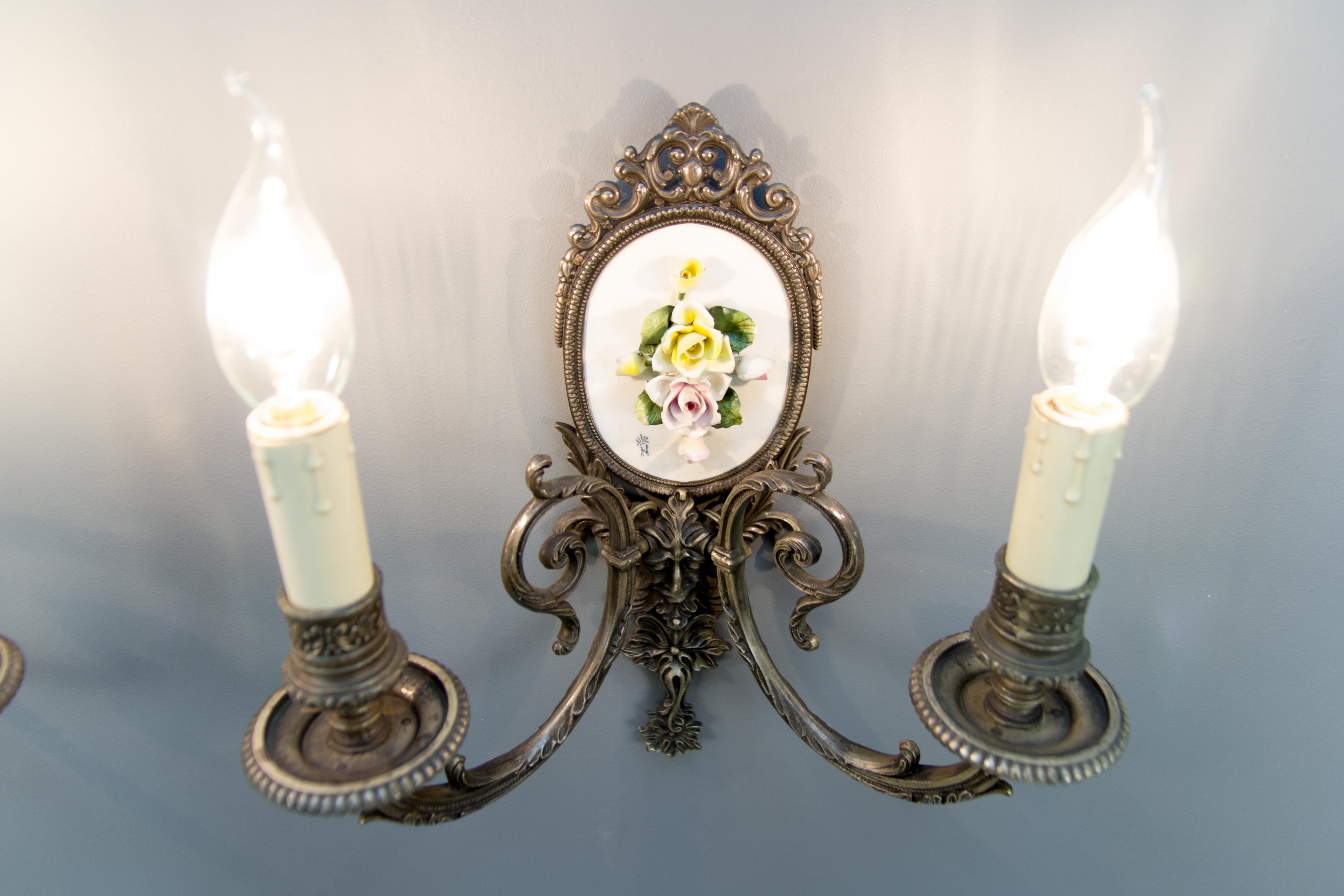 Pair of Mid-20th Century Italian Capodimonte Porcelain and Brass Sconces 2