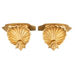 Pair of Mid-20th Century Italian Carved Giltwood Shell Wall Brackets