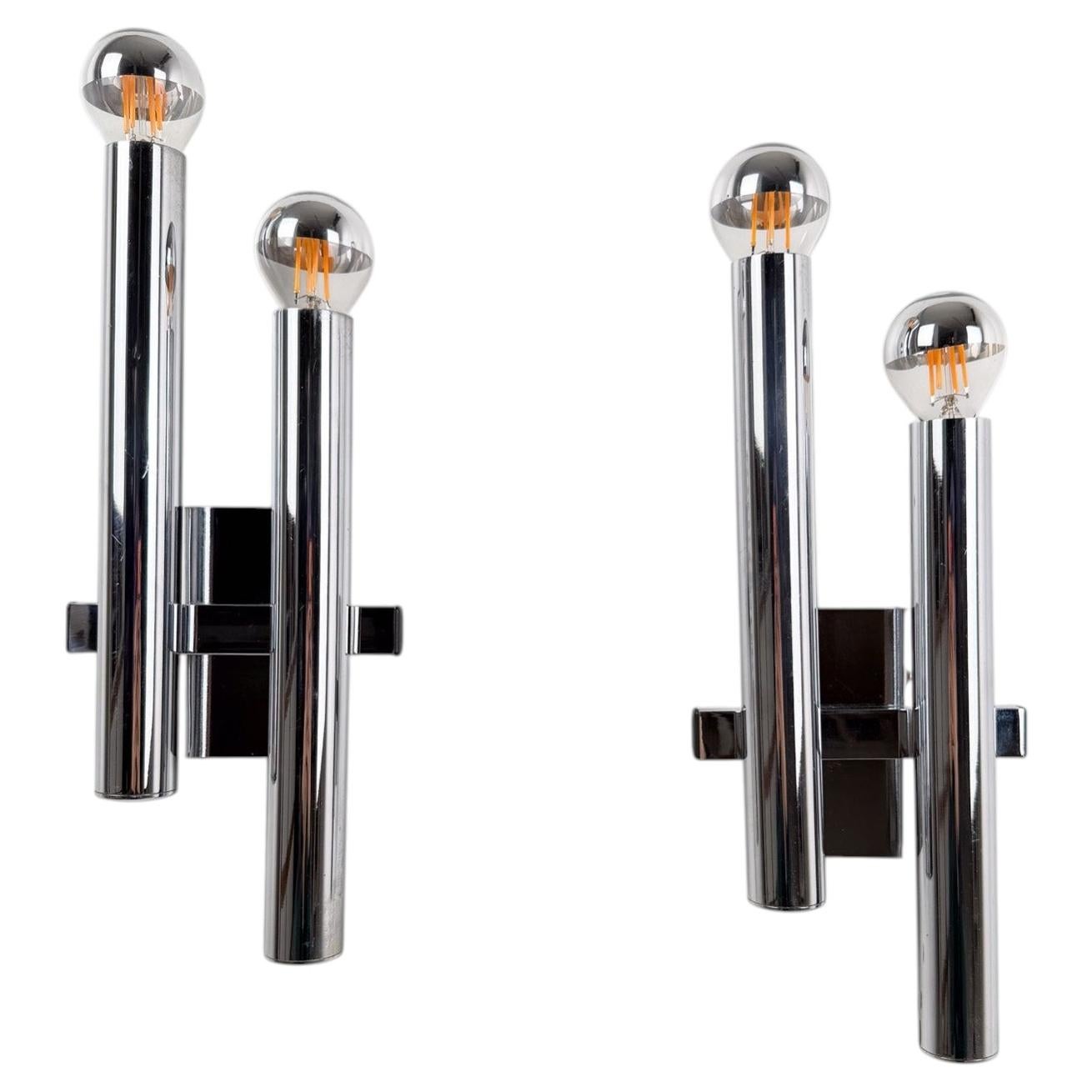 Pair of Mid-20th Century Italian chrome sconces by Sciolari, 4 pieces available