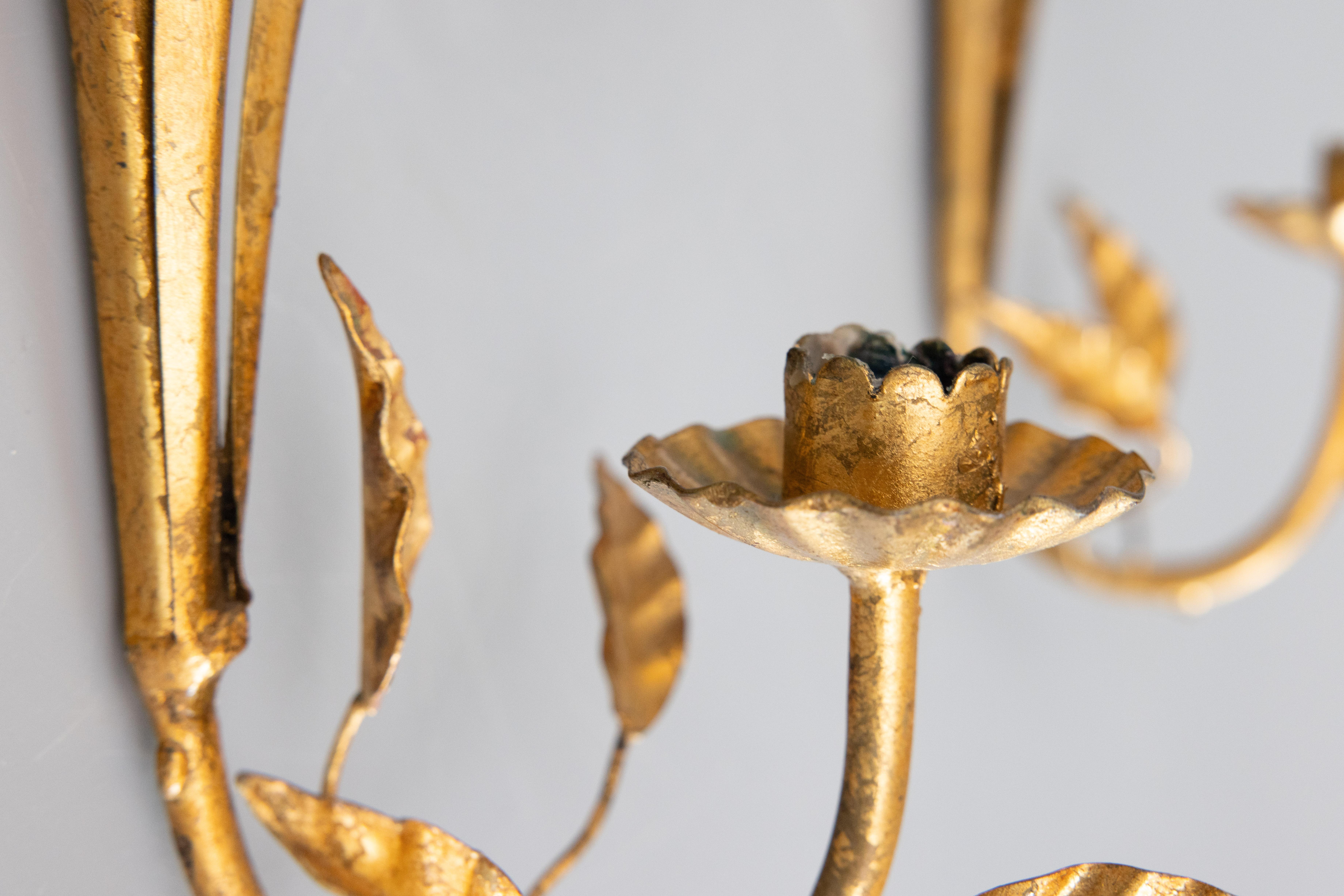Pair of Mid-20th Century Italian Gilt Tole Wheat Candle Sconces In Good Condition For Sale In Pearland, TX