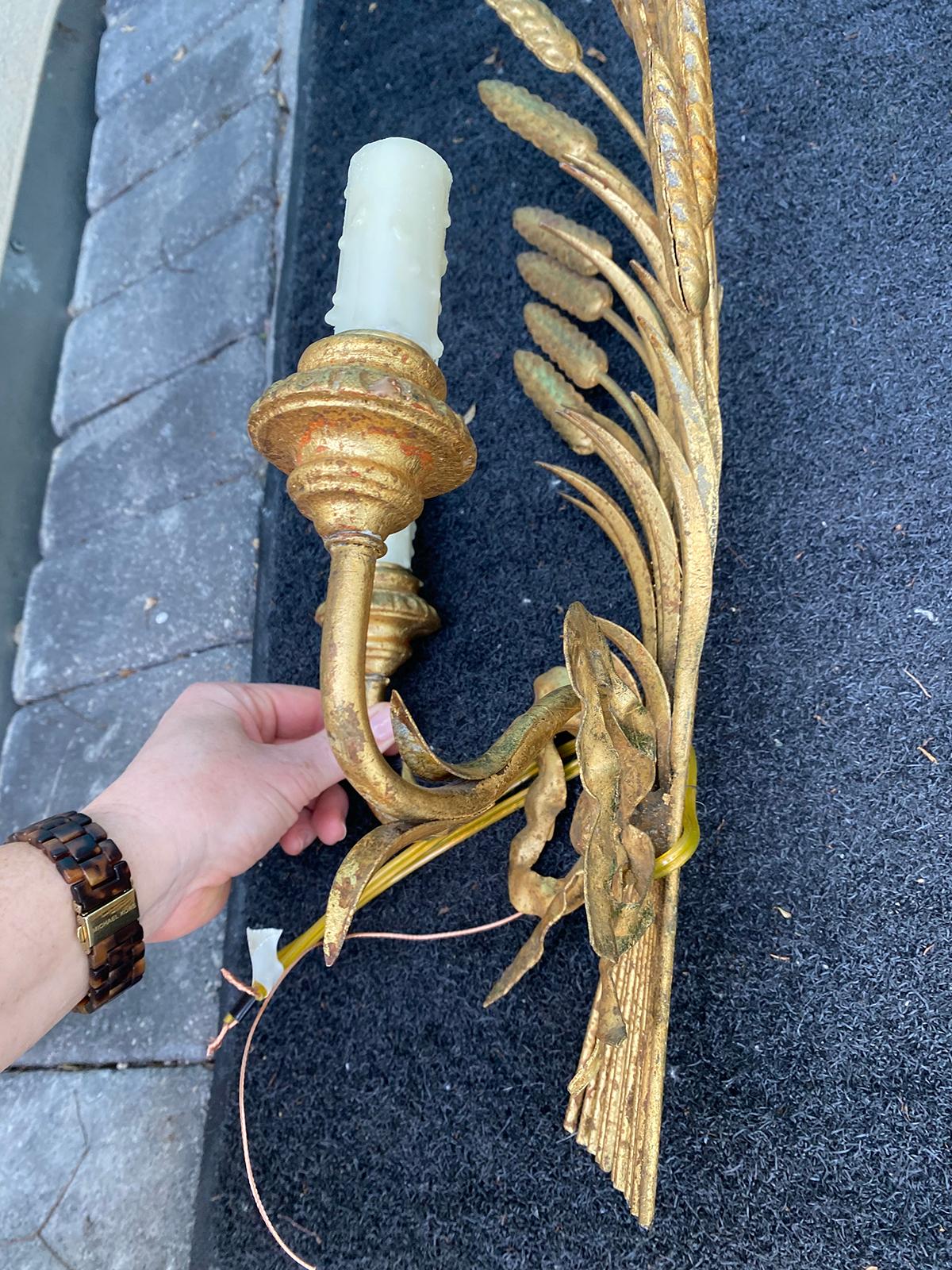 Pair of Mid-20th Century Italian Giltwood Sheaf of Wheat 2 Arm Sconces 7