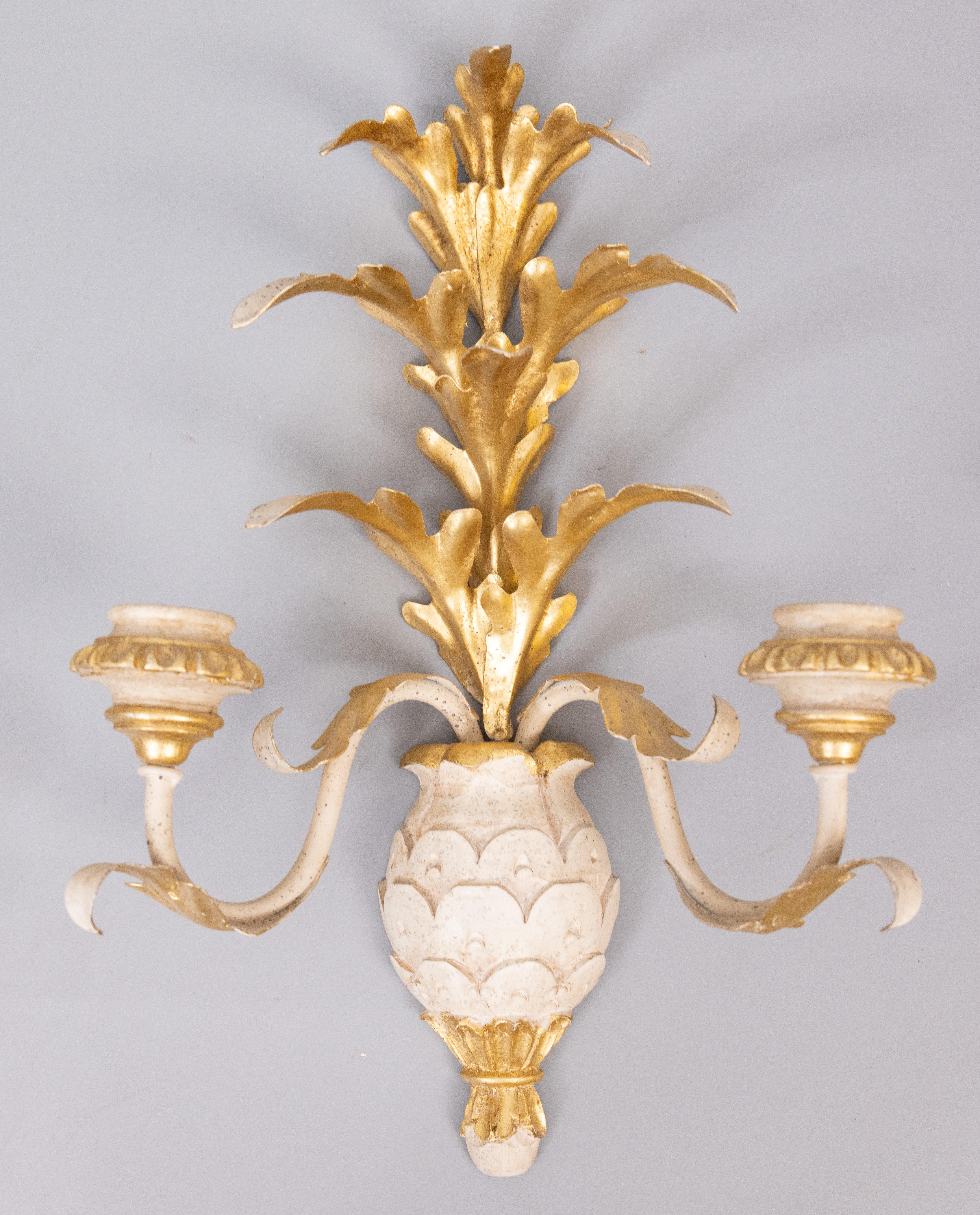 Pair of Mid-20th Century Italian Giltwood & Tole Pineapple Candle Sconces In Good Condition In Pearland, TX