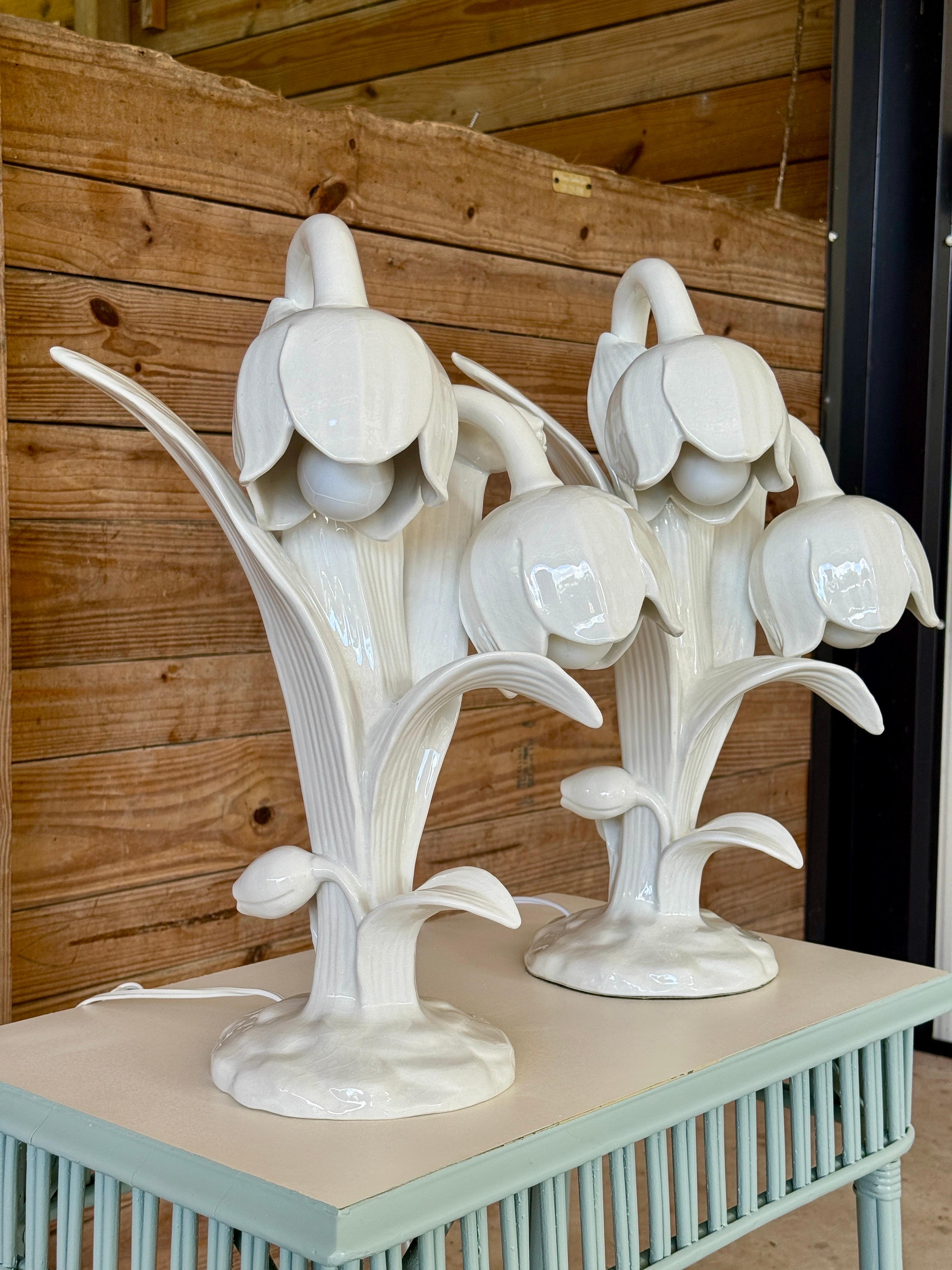 Pair of Mid-20th Century Italian Porcelain Lily Flower Table Lamps For Sale 14