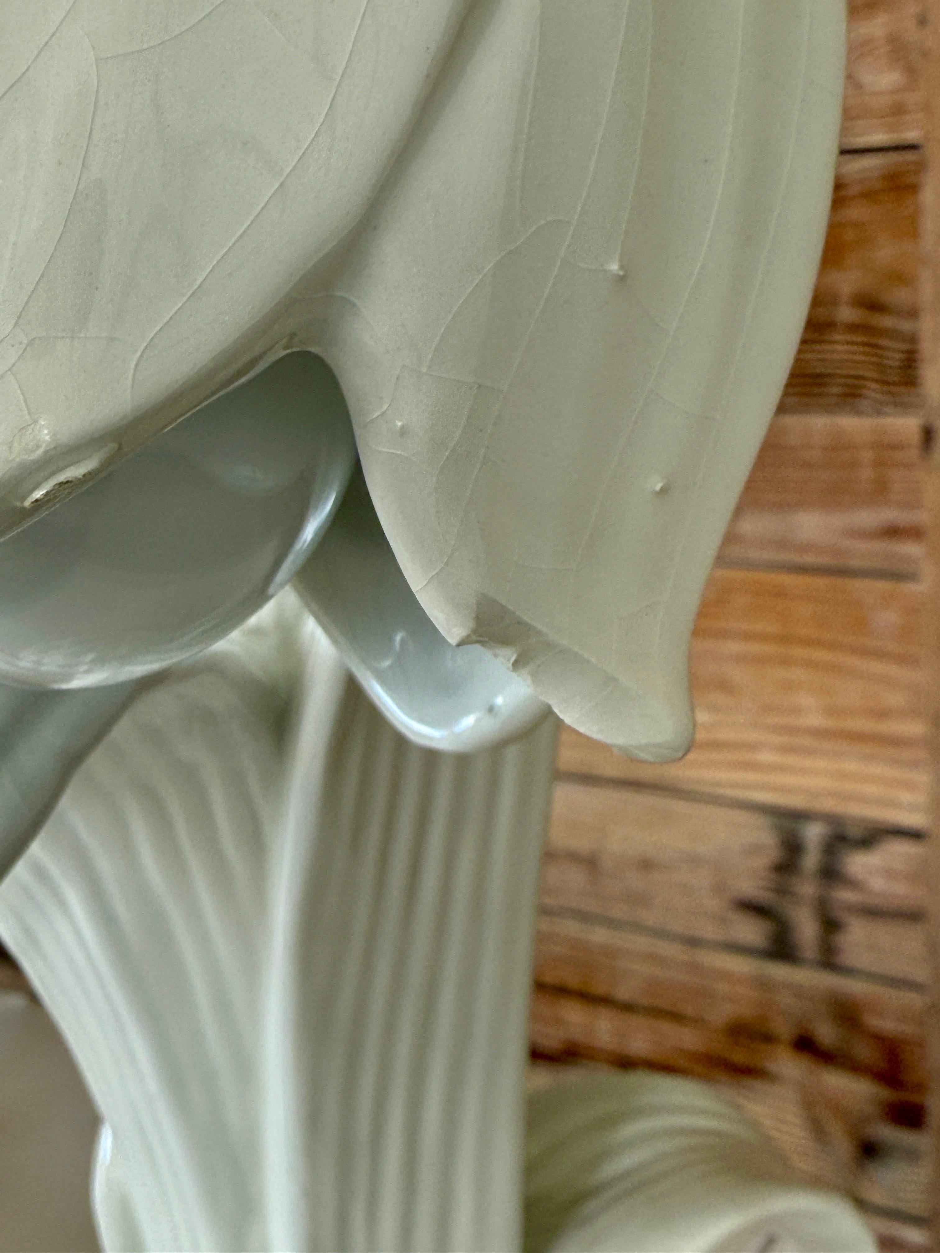 Pair of Mid-20th Century Italian Porcelain Lily Flower Table Lamps For Sale 2