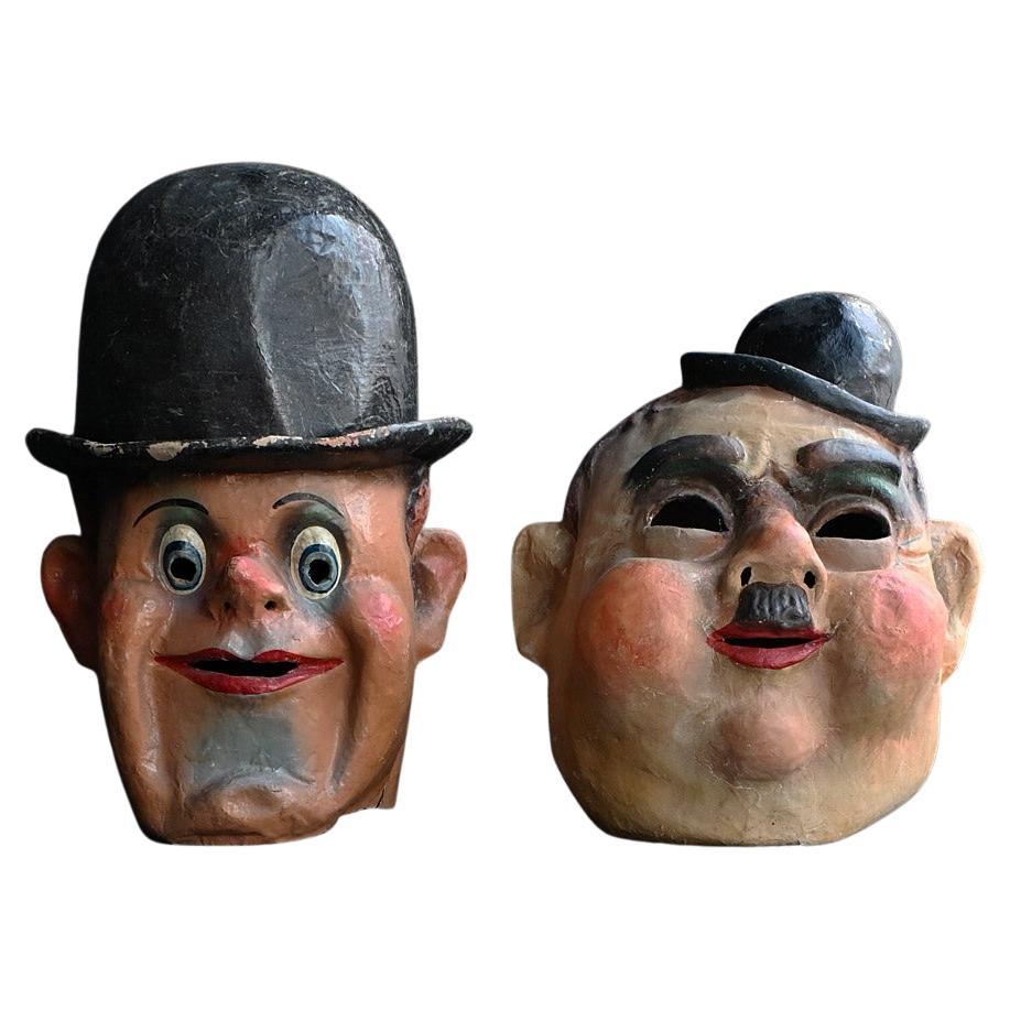 Paar Laurel-und-Hardy-Theatermasken aus der Mitte des 20. im Angebot