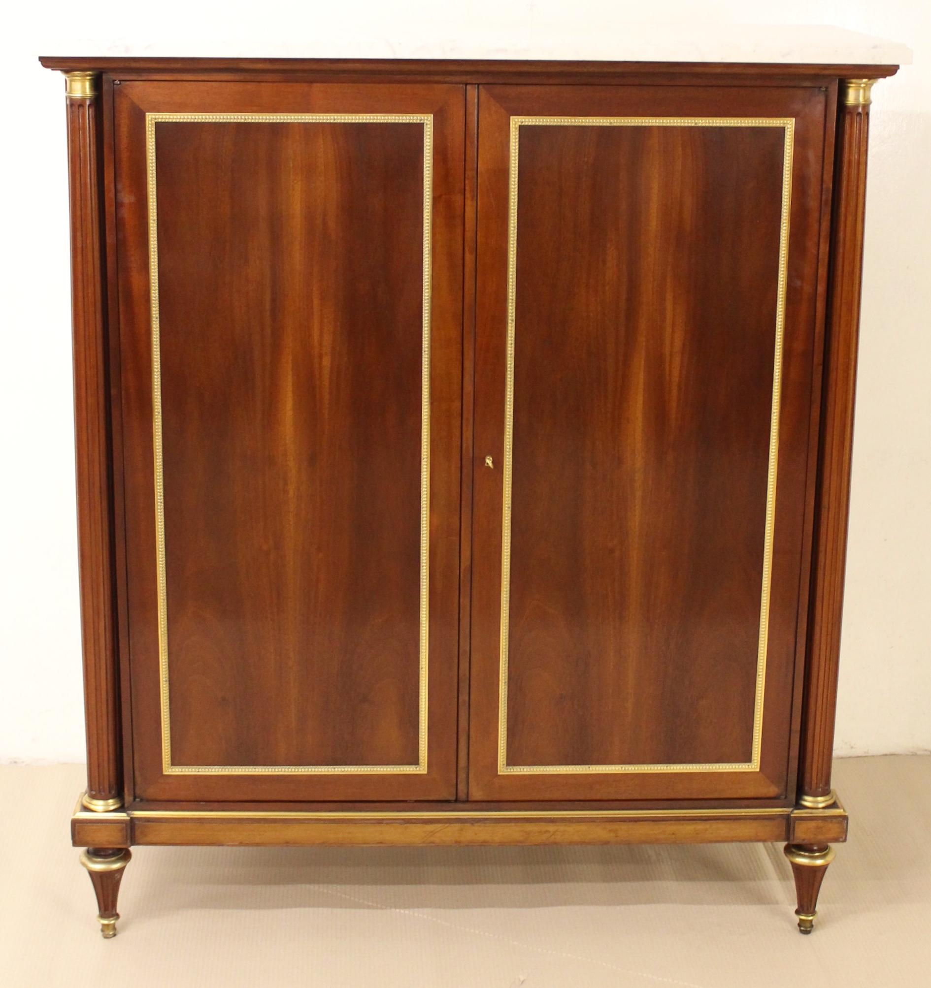 French Pair of Mid-20th Century Mahogany Cabinet by Rinck of Paris For Sale