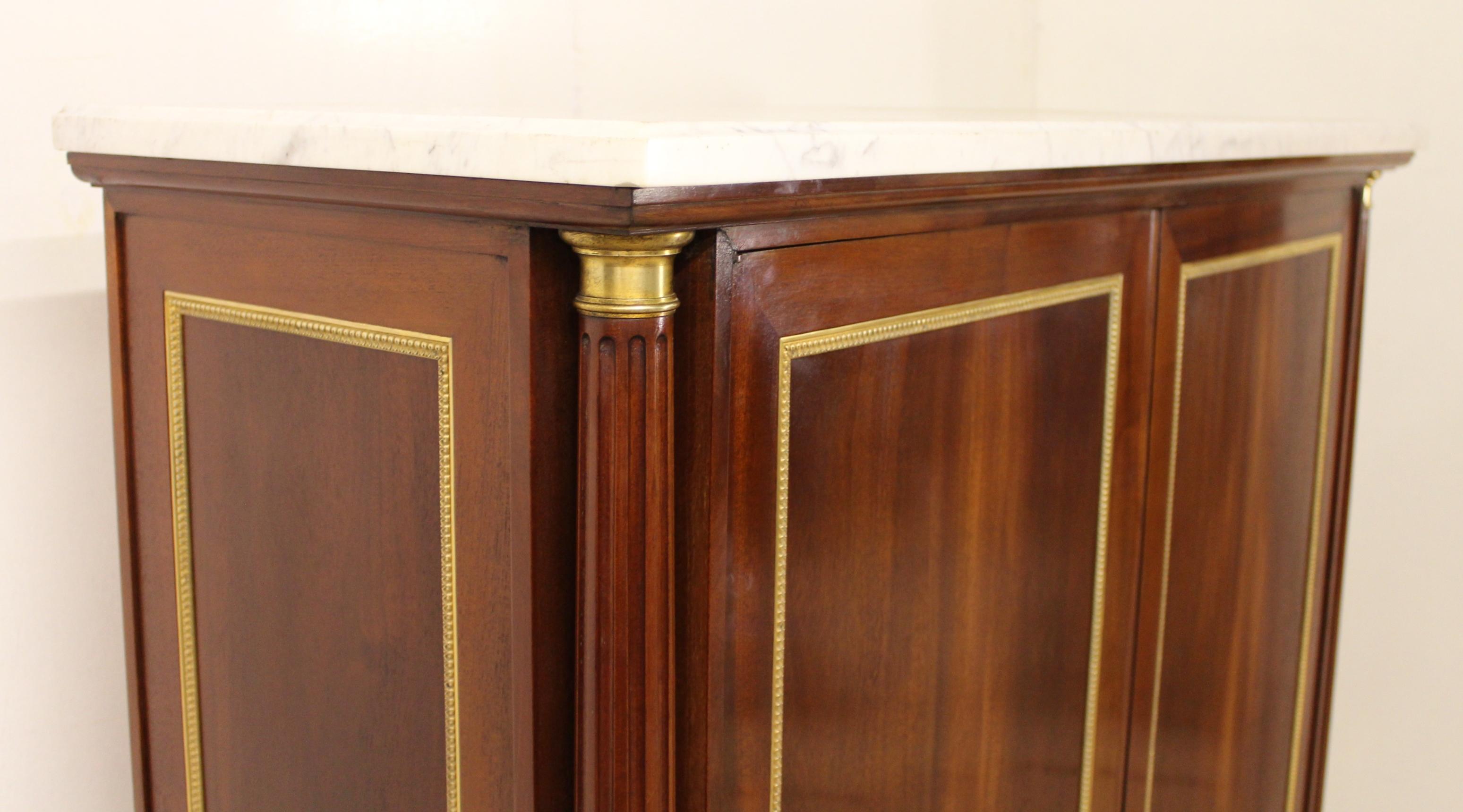 Pair of Mid-20th Century Mahogany Cabinet by Rinck of Paris For Sale 2