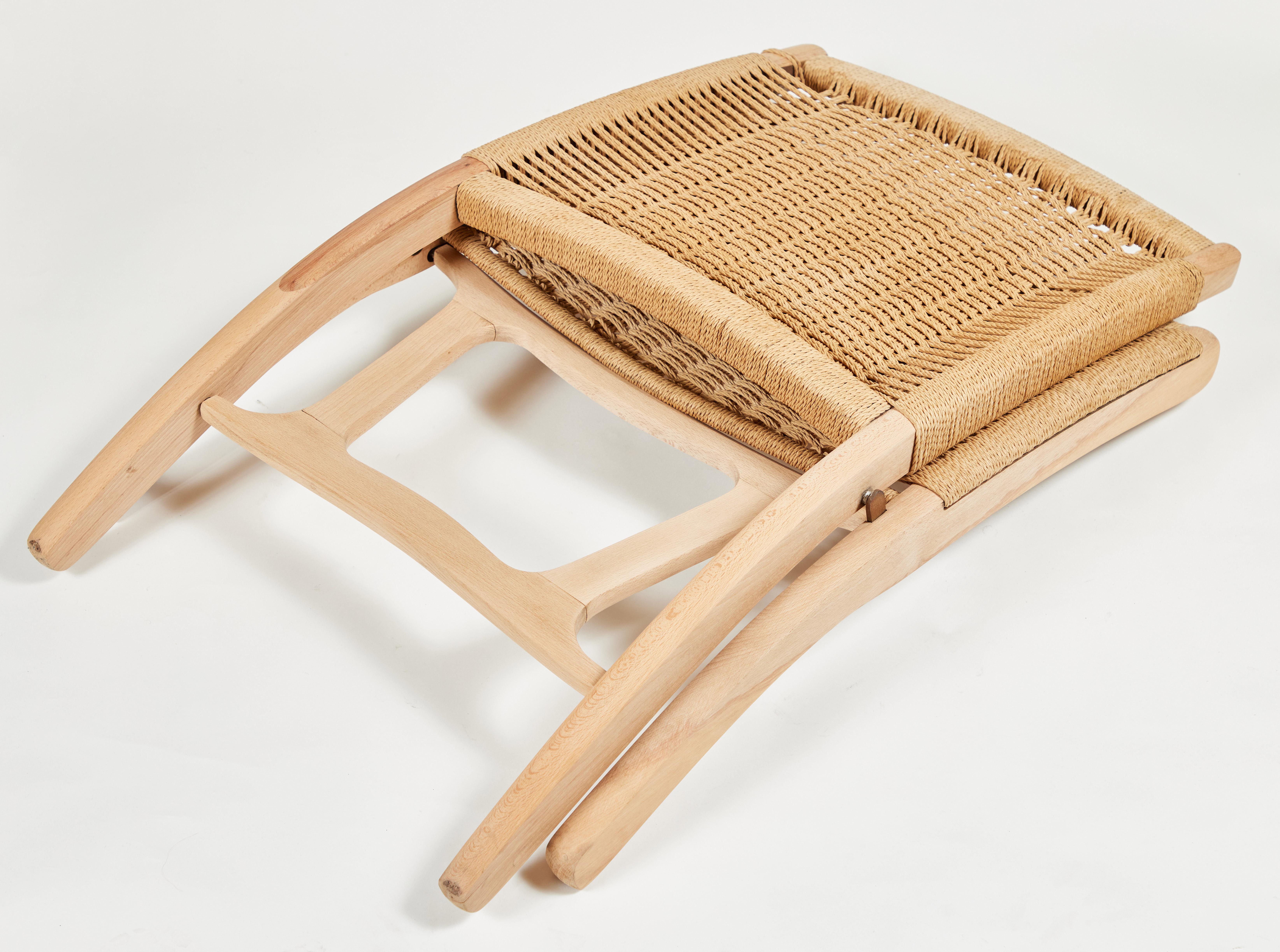 Pair of Mid-20th Century Midcentury Hans Wegner Style Rush Folding Chairs 9