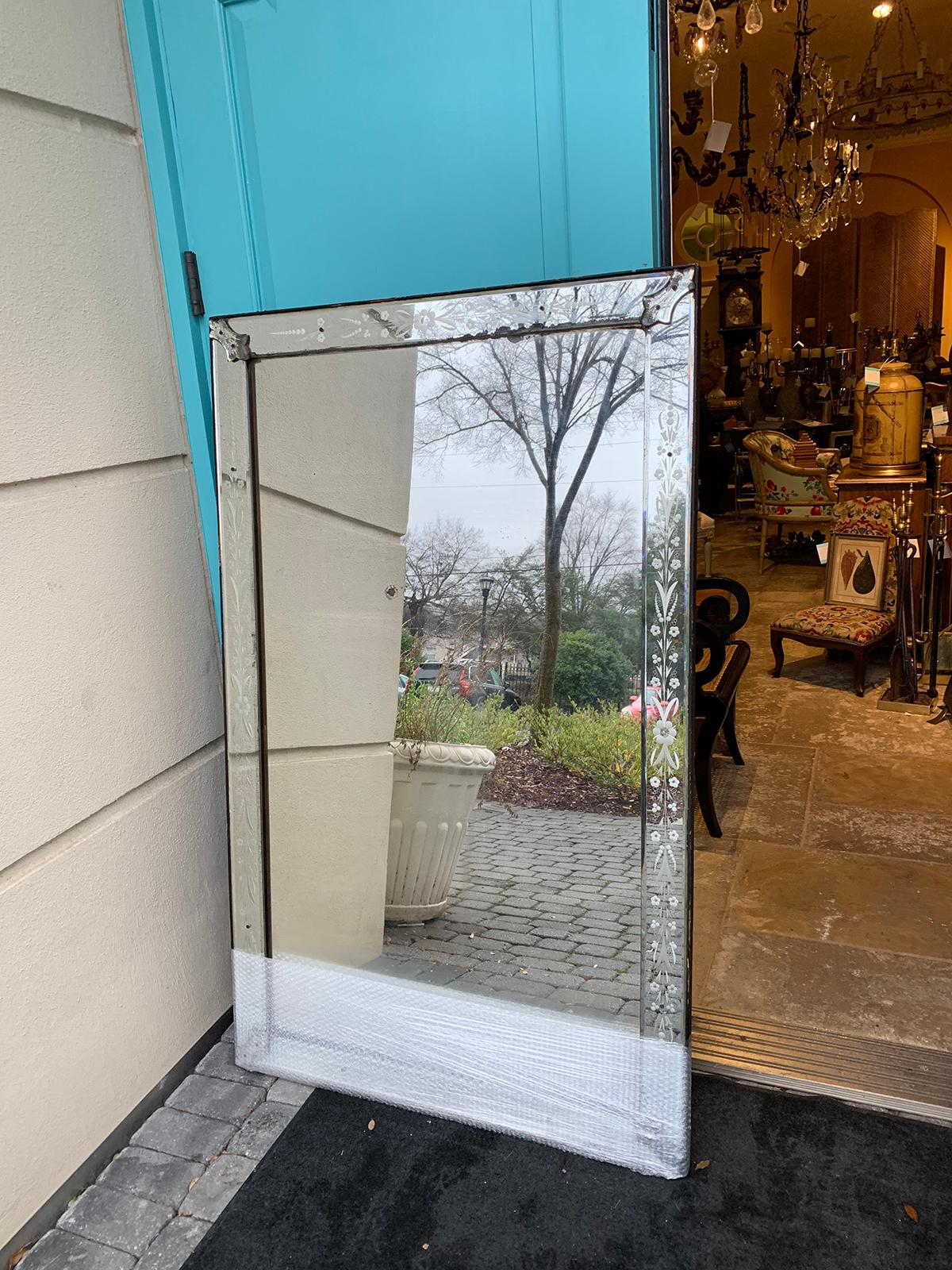 Pair of Mid-20th Century or Earlier Venetian Mirrors In Good Condition In Atlanta, GA