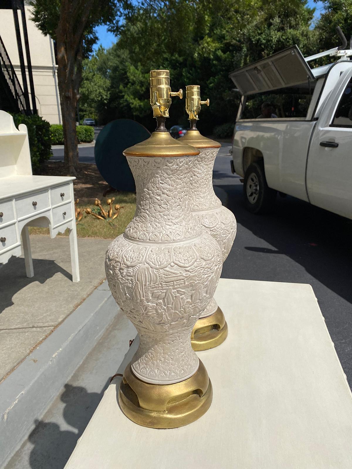 Pair of Mid-20th Century Oriental Cinnabar Style Lamps, Custom Finish In Good Condition In Atlanta, GA