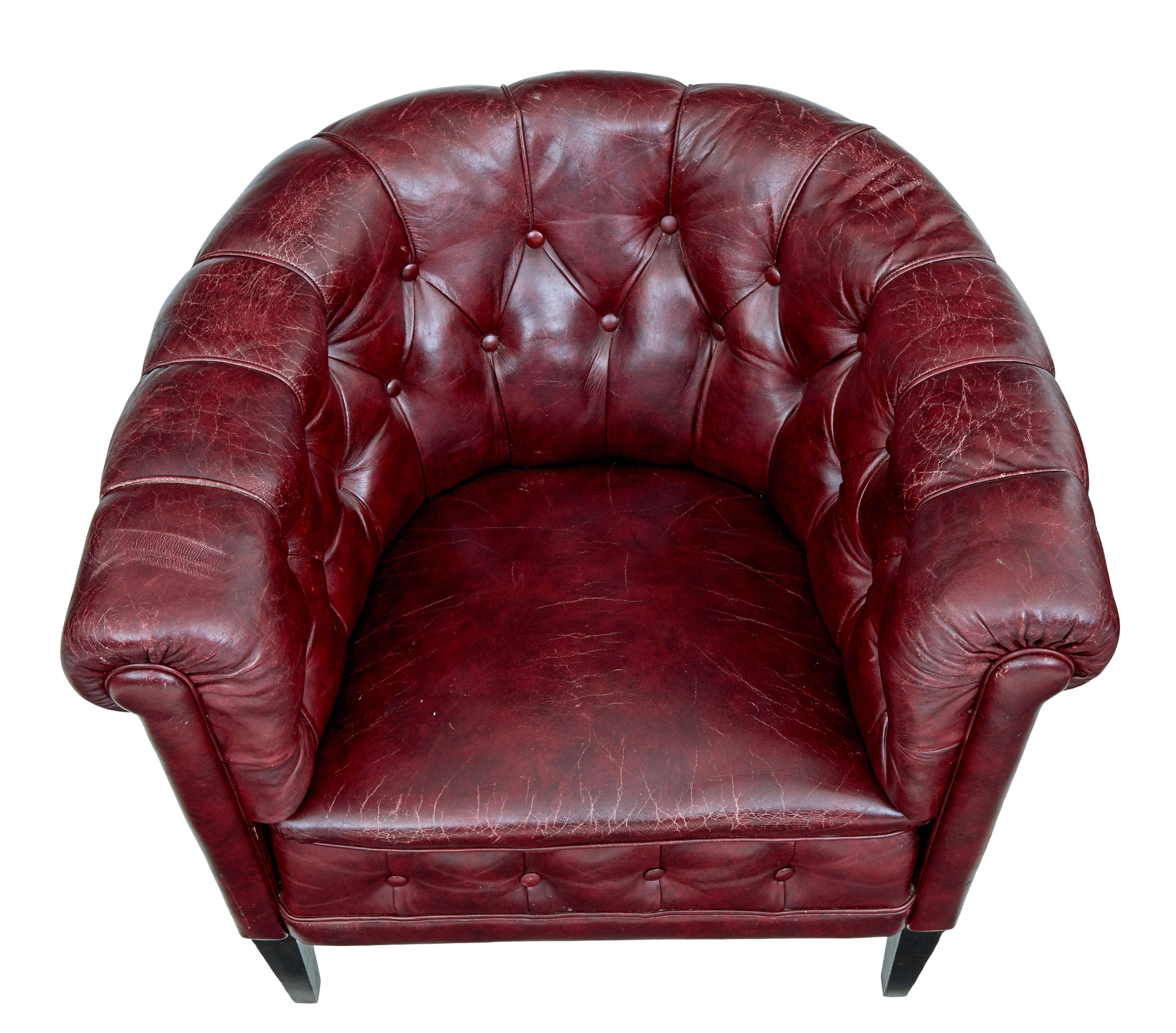 Hand-Crafted Pair of Mid 20th century red leather club armchairs For Sale