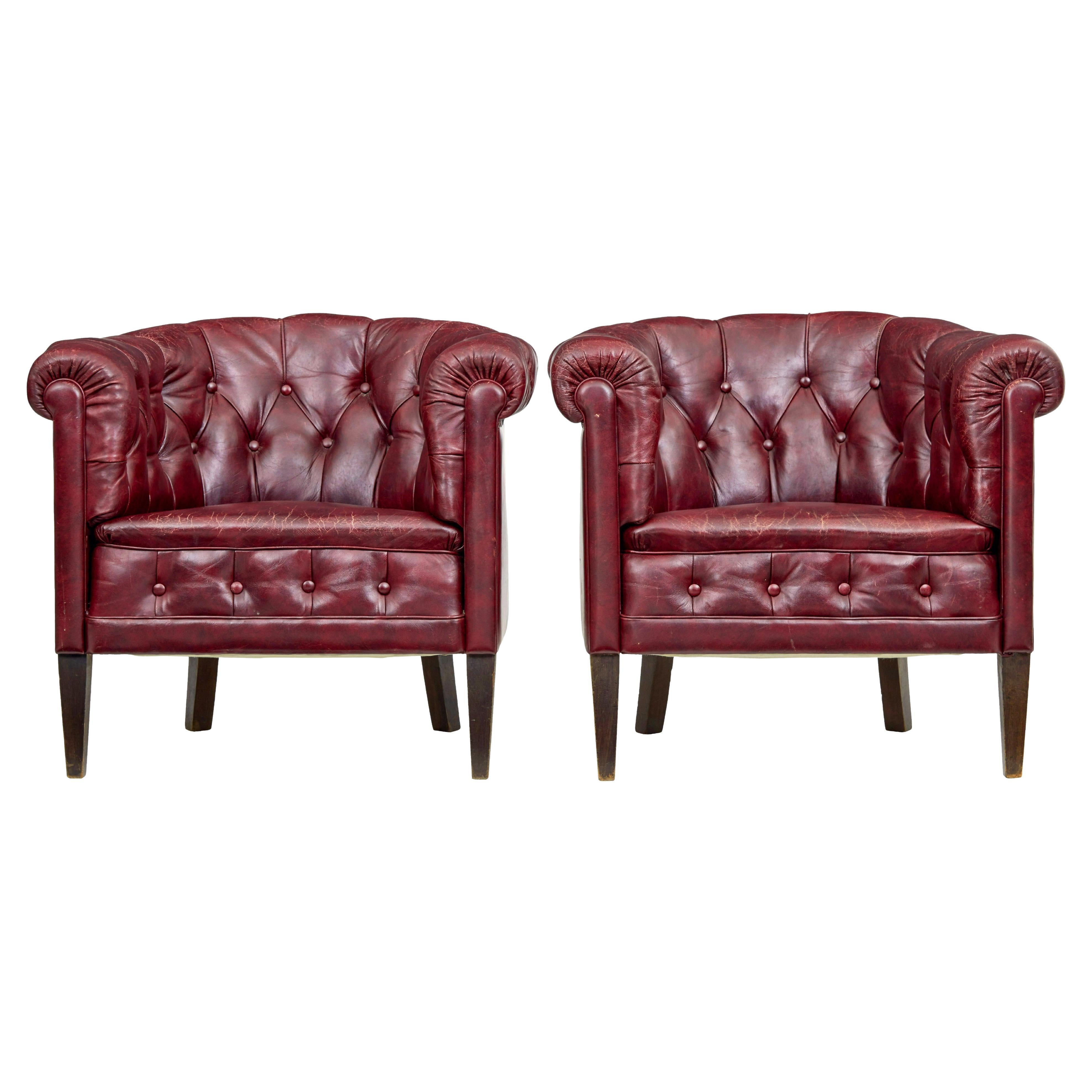 Pair of Mid 20th century red leather club armchairs For Sale