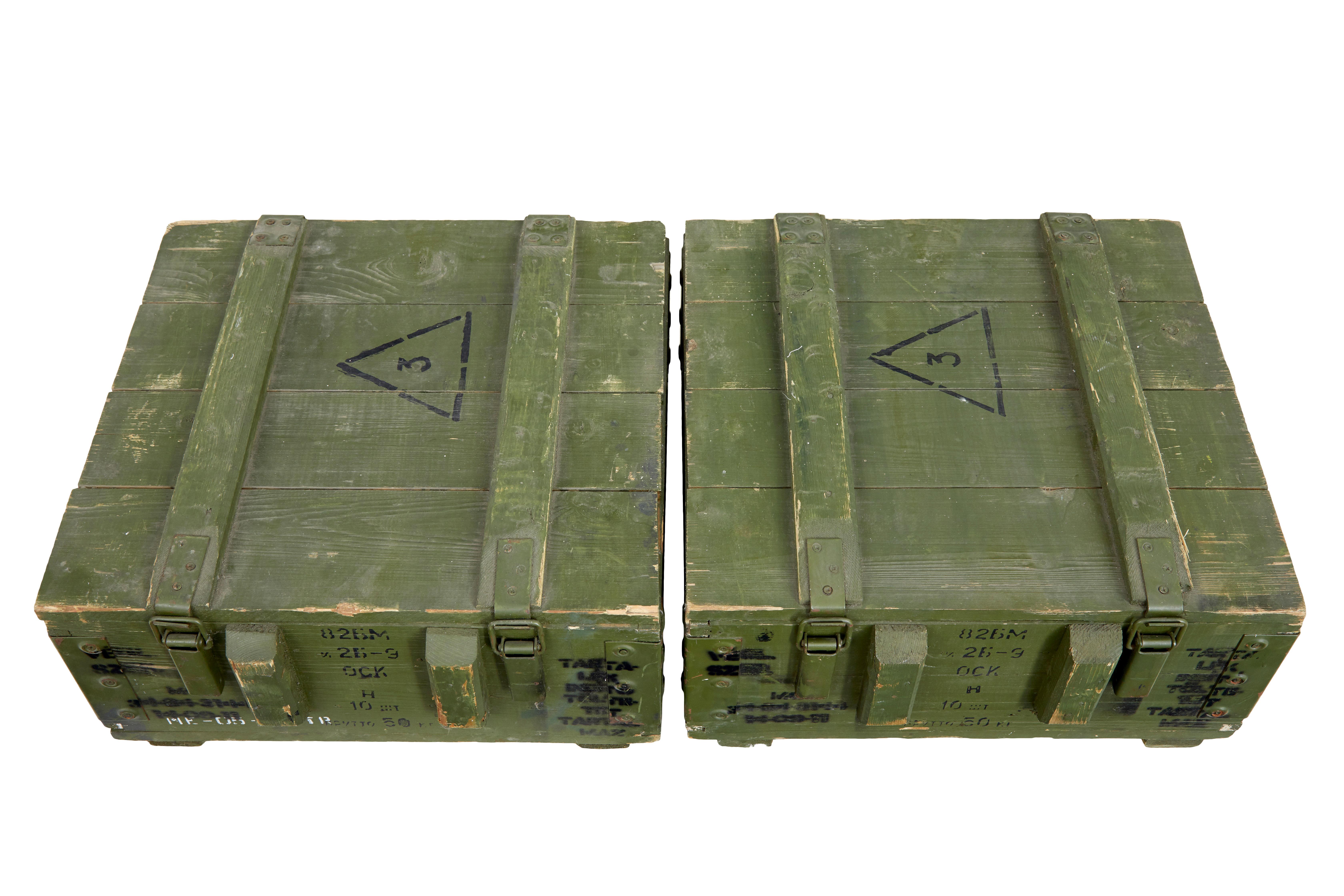 Pareja de cajas de munición de pino sueco de mediados del siglo XX en Bueno estado para la venta en Debenham, Suffolk
