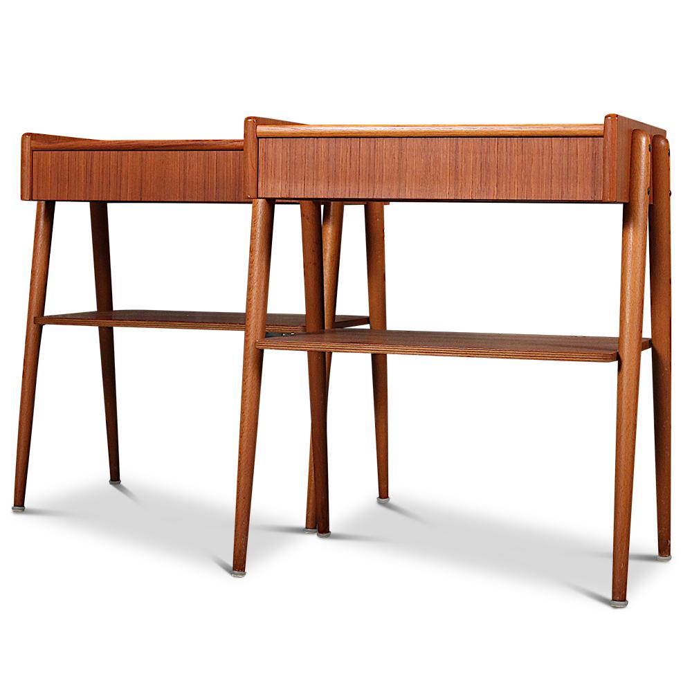 Pair of Mid-20th Century Teak Bedside Tables by Carlstrom & Co. For Sale 7