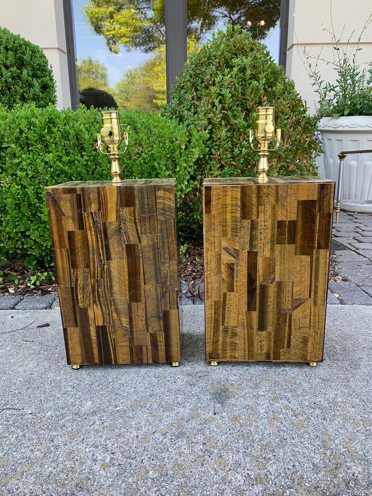 Pair of mid-20th century tiger's eye lamps with small brass feet in corners
Brand new wiring.