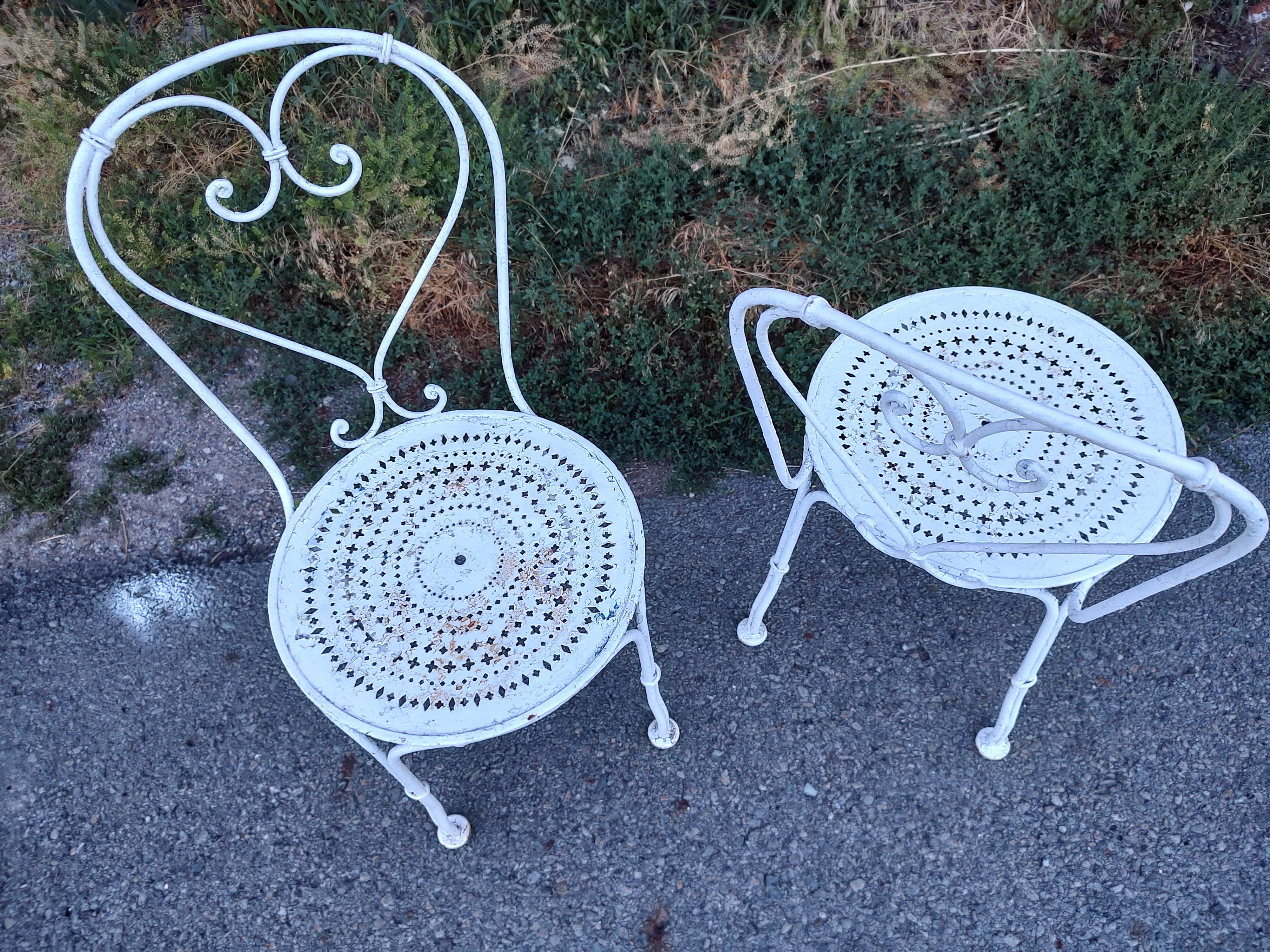 Pair of Mid 20thC French Iron Pierced Seats & Hearts Garden Bistro Dining Chairs For Sale 2