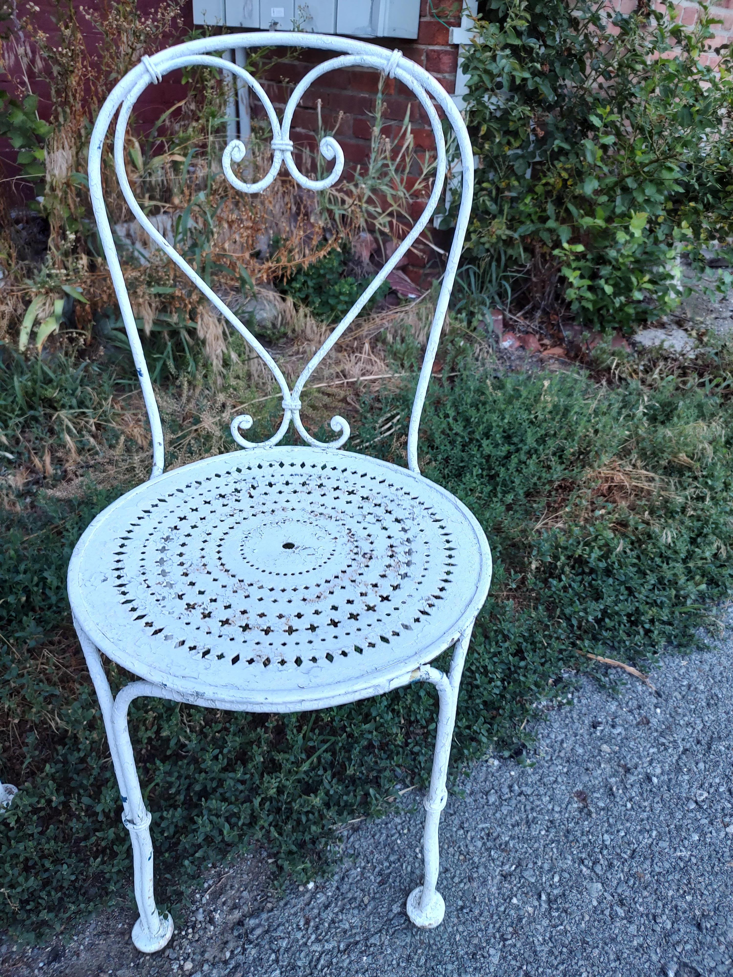 Pair of Mid 20thC French Iron Pierced Seats & Hearts Garden Bistro Dining Chairs For Sale 3