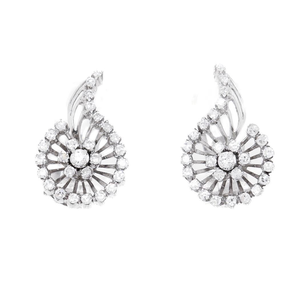Modern Pair of Mid-Century 18k White Gold & Diamond Spiral Clip Earrings For Sale