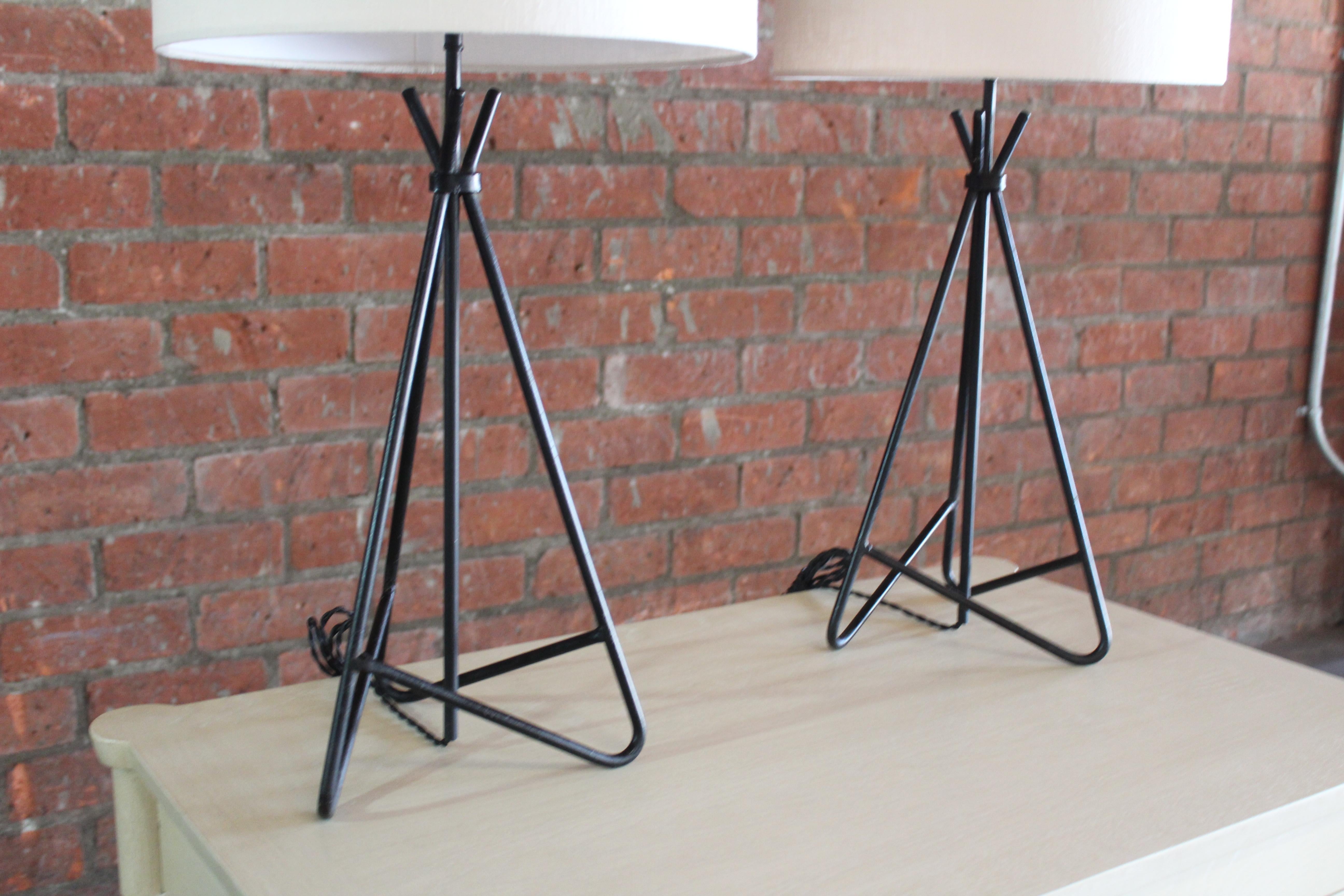 Pair of Mid-Century 1950s Iron Table Lamps In Good Condition In Los Angeles, CA