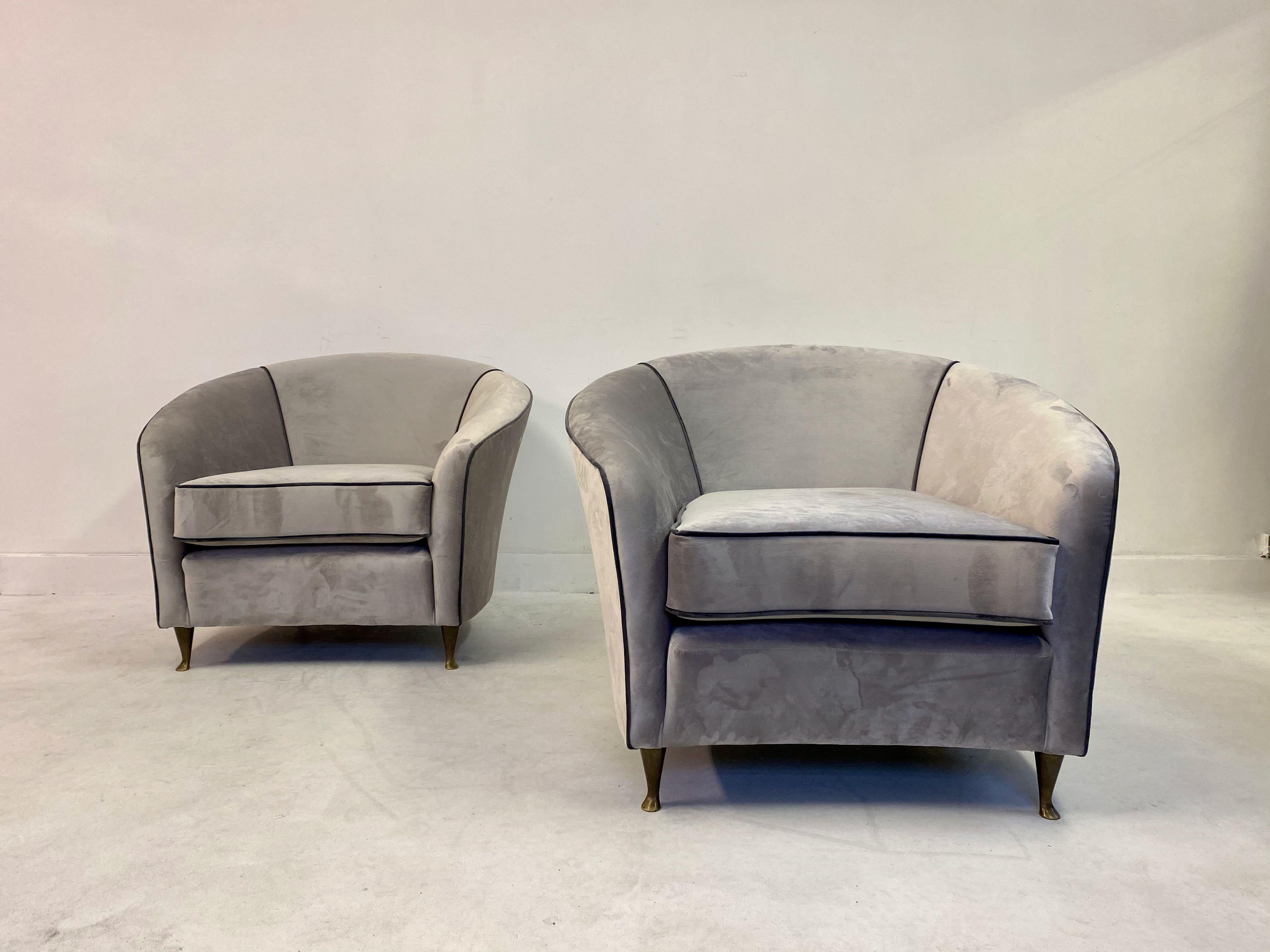 Pair of Midcentury 1950s Italian Armchairs by Lorenzo Bergallo in Grey Velvet In Good Condition In London, London