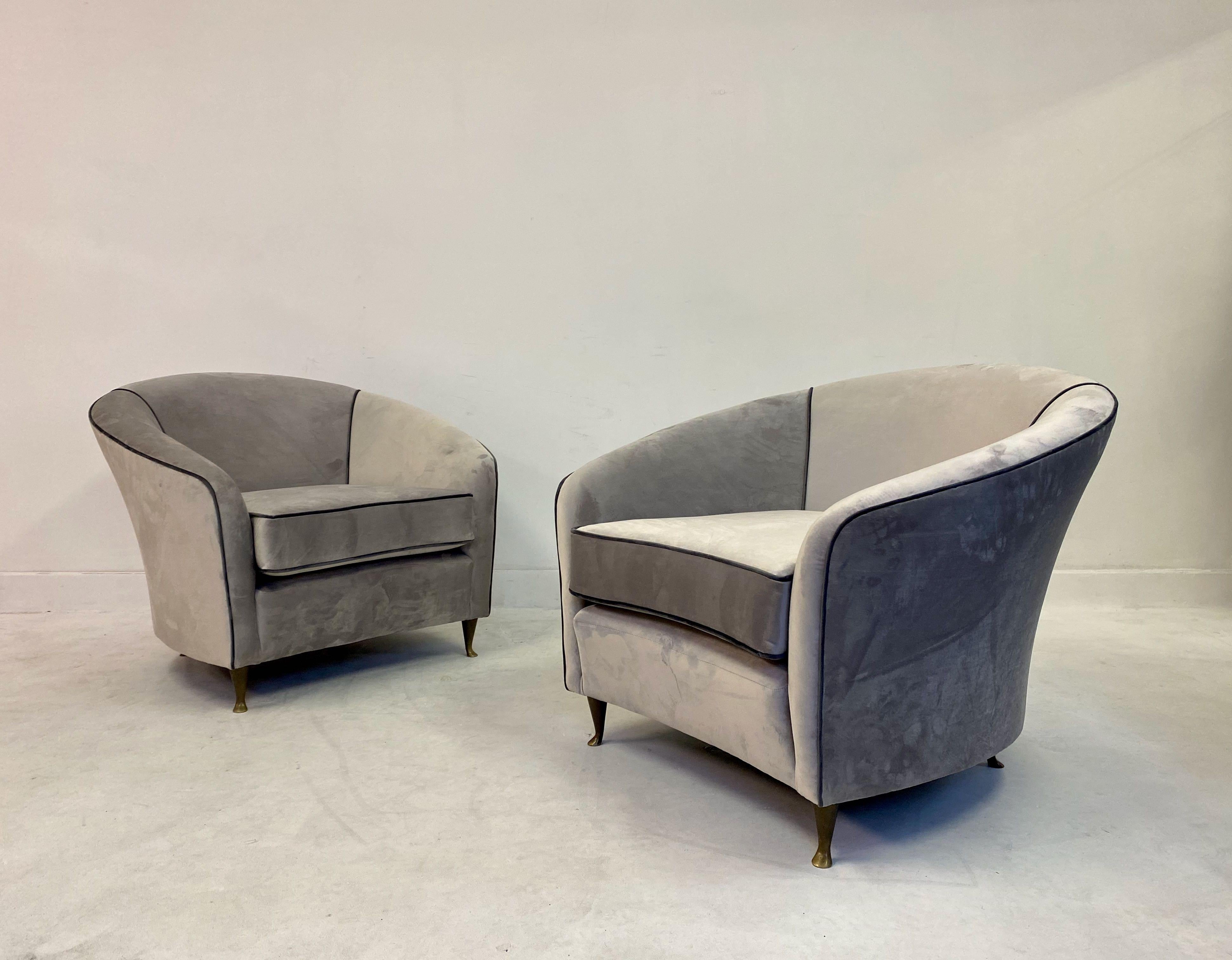 20th Century Pair of Midcentury 1950s Italian Armchairs by Lorenzo Bergallo in Grey Velvet