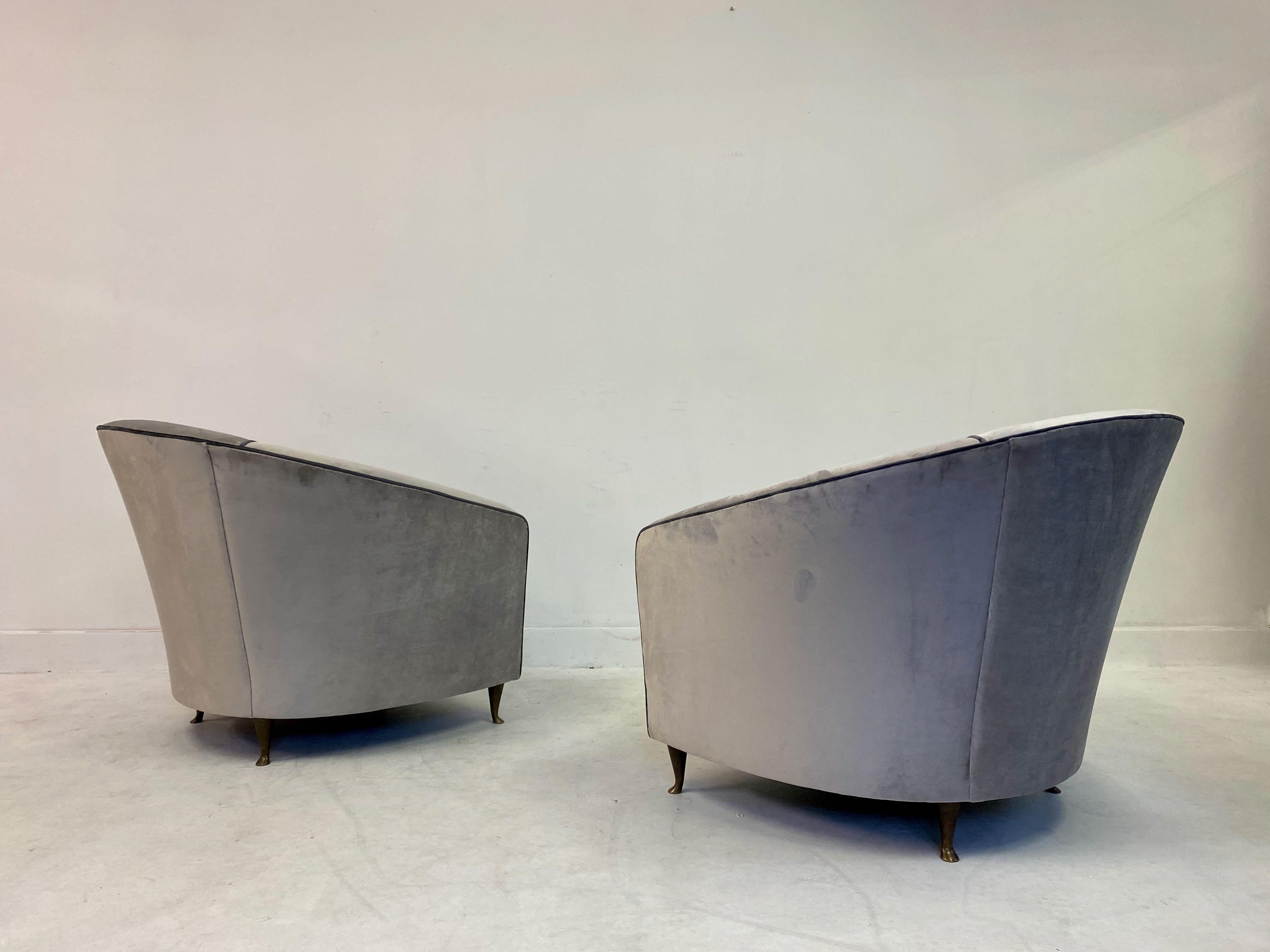 Pair of Midcentury 1950s Italian Armchairs by Lorenzo Bergallo in Grey Velvet 1