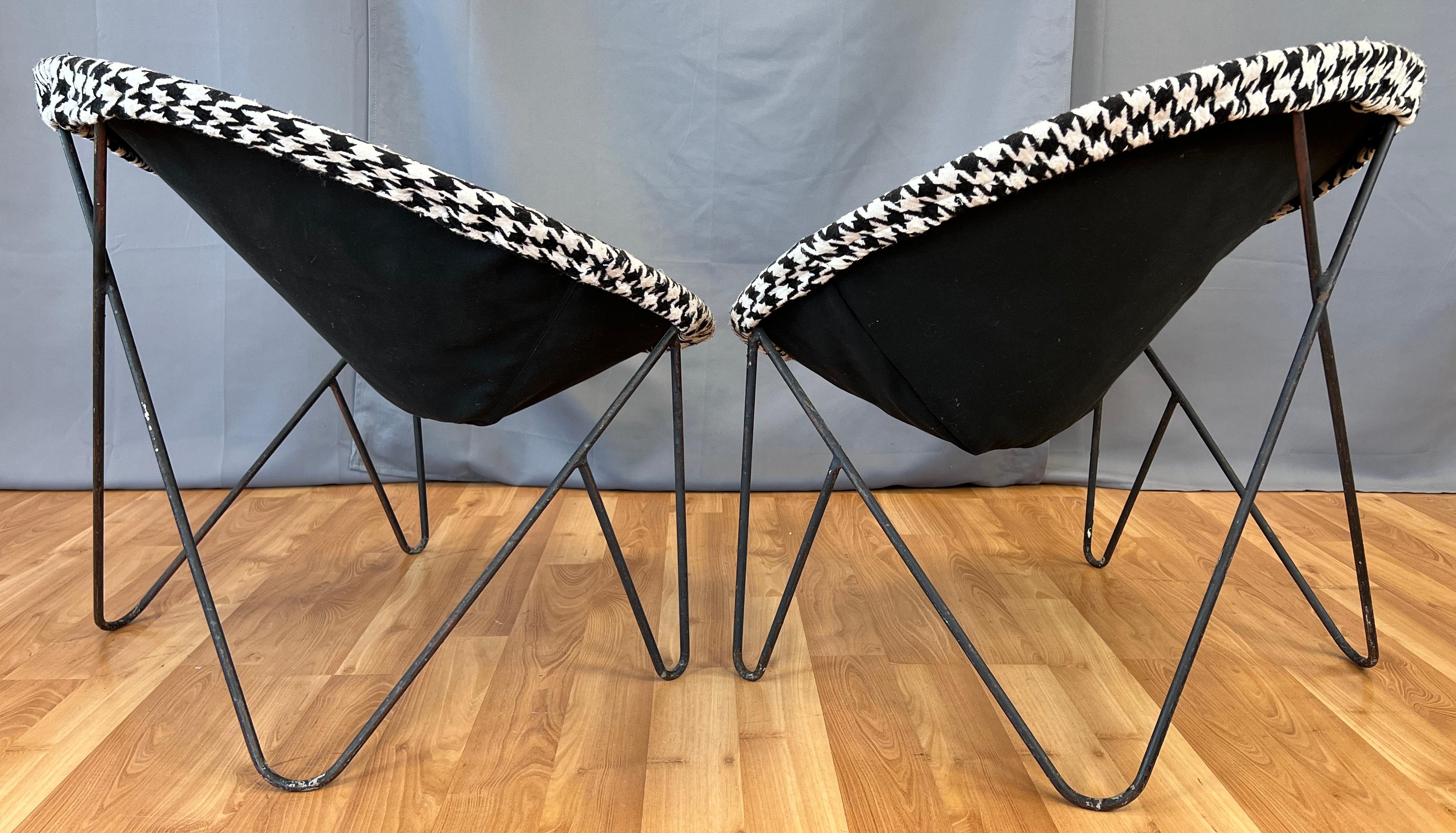 Fabric Pair of Mid-century 1950s Wrought Iron Hoop Chairs Black/White Upholstery  For Sale