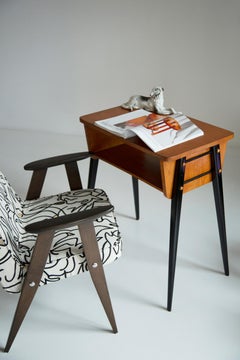 Paire de fauteuils du milieu du siècle 366 en lin clair, Jozef Chierowski, Pologne, années 1960
