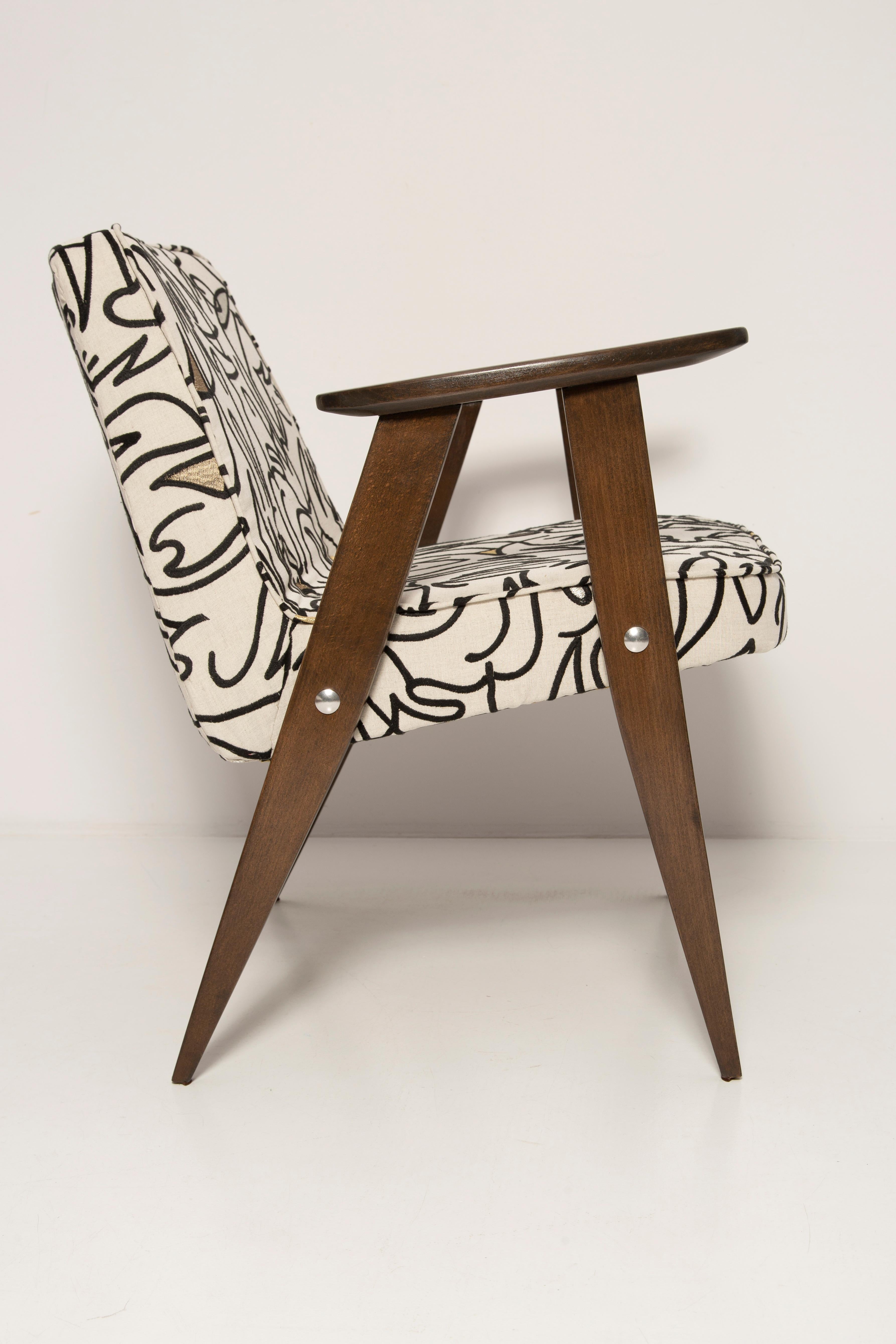 Ein Paar Sessel aus der Mitte des Jahrhunderts 366 aus hellem Leinen, Jozef Chierowski, Polen 1960er Jahre (Textil) im Angebot