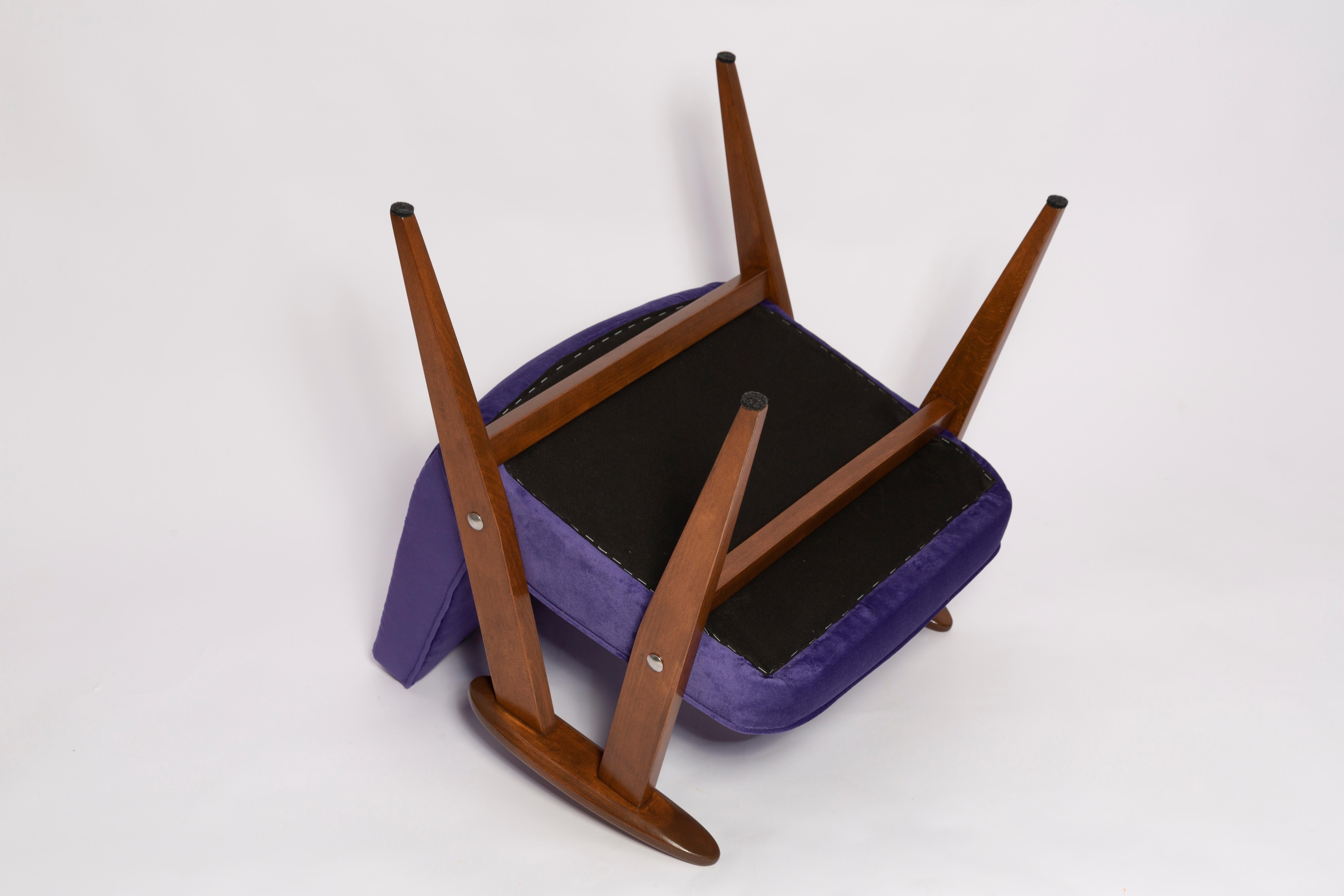 Pair of Mid Century 366 Armchairs, Purple Velvet, Jozef Chierowski, Europe 1960 For Sale 5