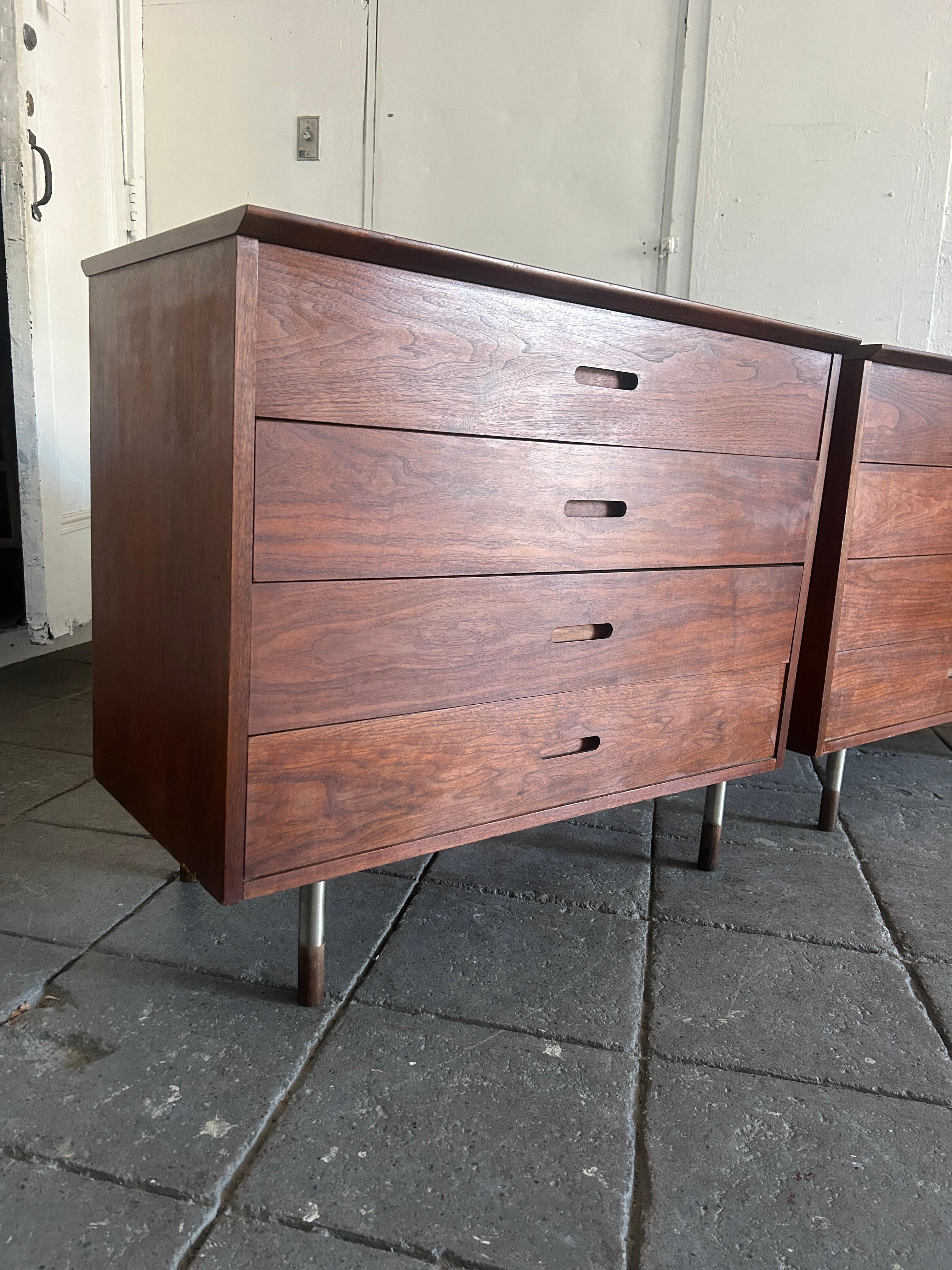 Steel Pair of mid century 4 drawer walnut dressers by founders For Sale