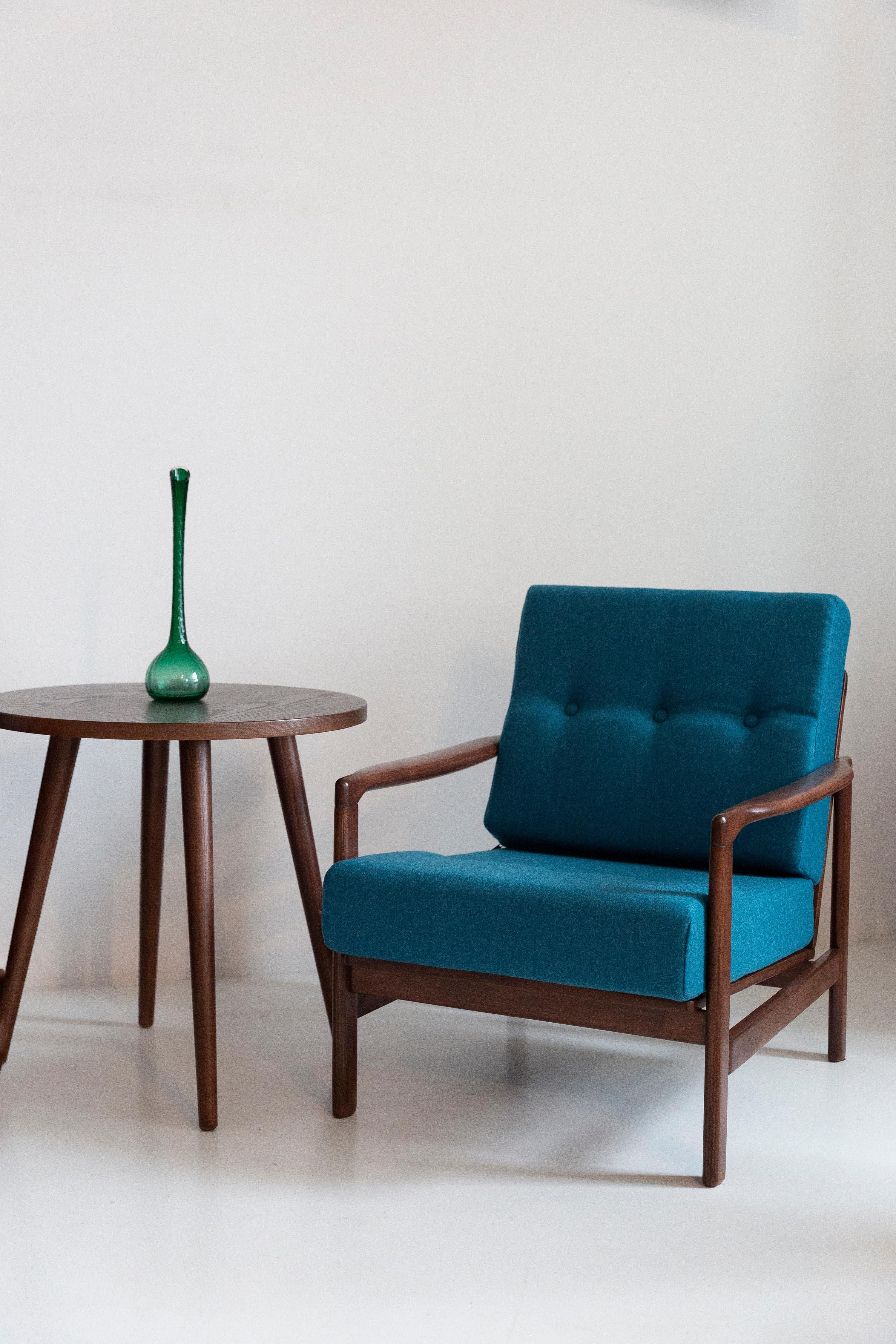 Hand-Crafted Pair of Mid Century Acqua Blue Wool Armchairs, Zenon Baczyk, Poland, 1960s For Sale