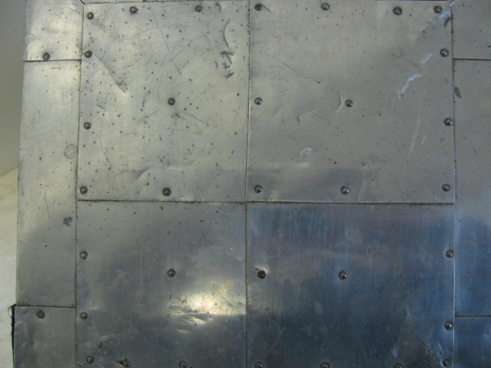 Paar Mid Century Aluminium Industrial Pedestals im Zustand „Gut“ im Angebot in Port Jervis, NY