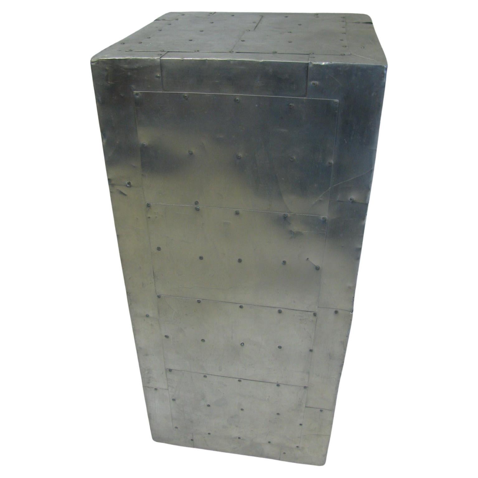 Hand-Crafted Pair of Mid Century Aluminum Industrial Pedestals For Sale