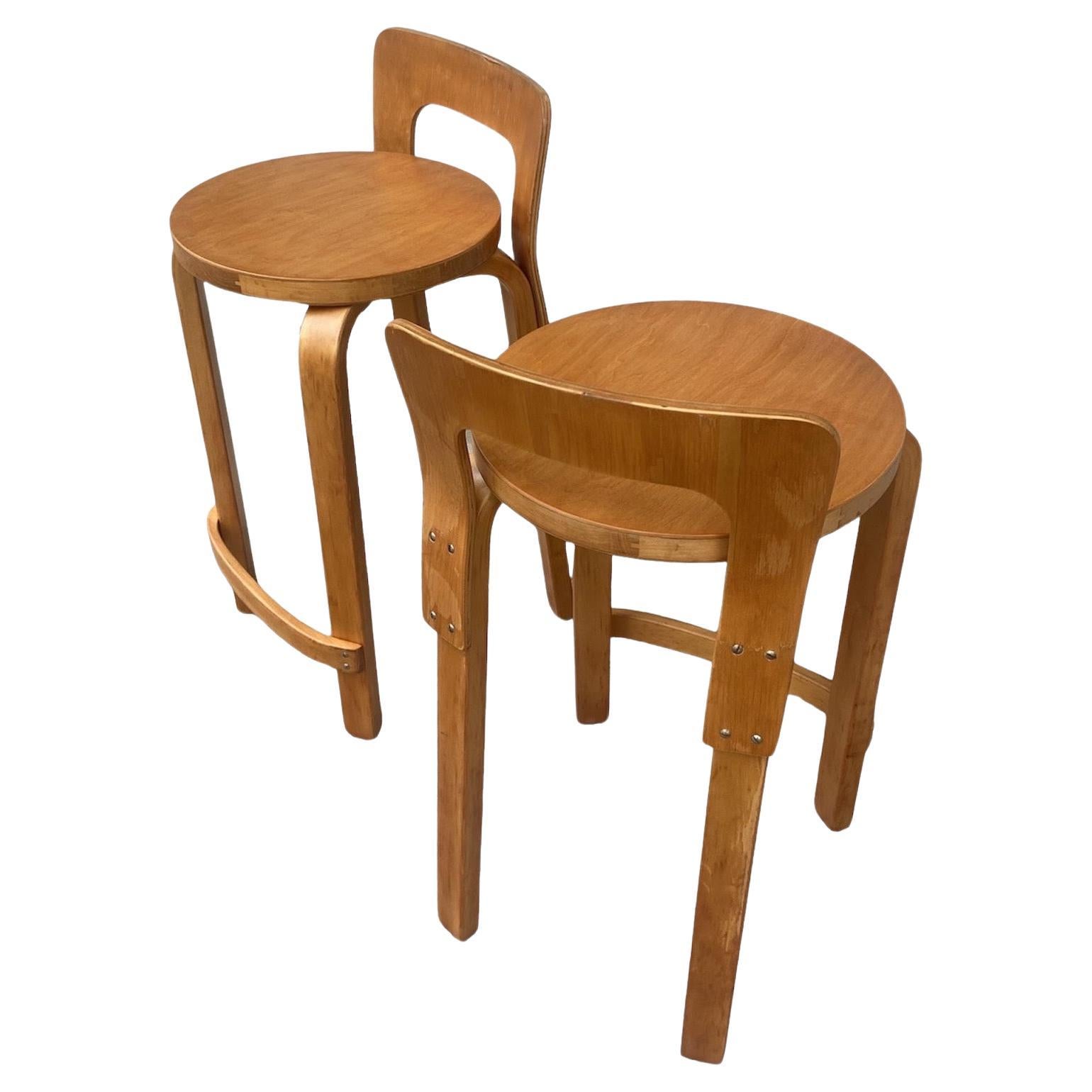 Pair of mid-century Alvar Aalto bar stools for Artek For Sale