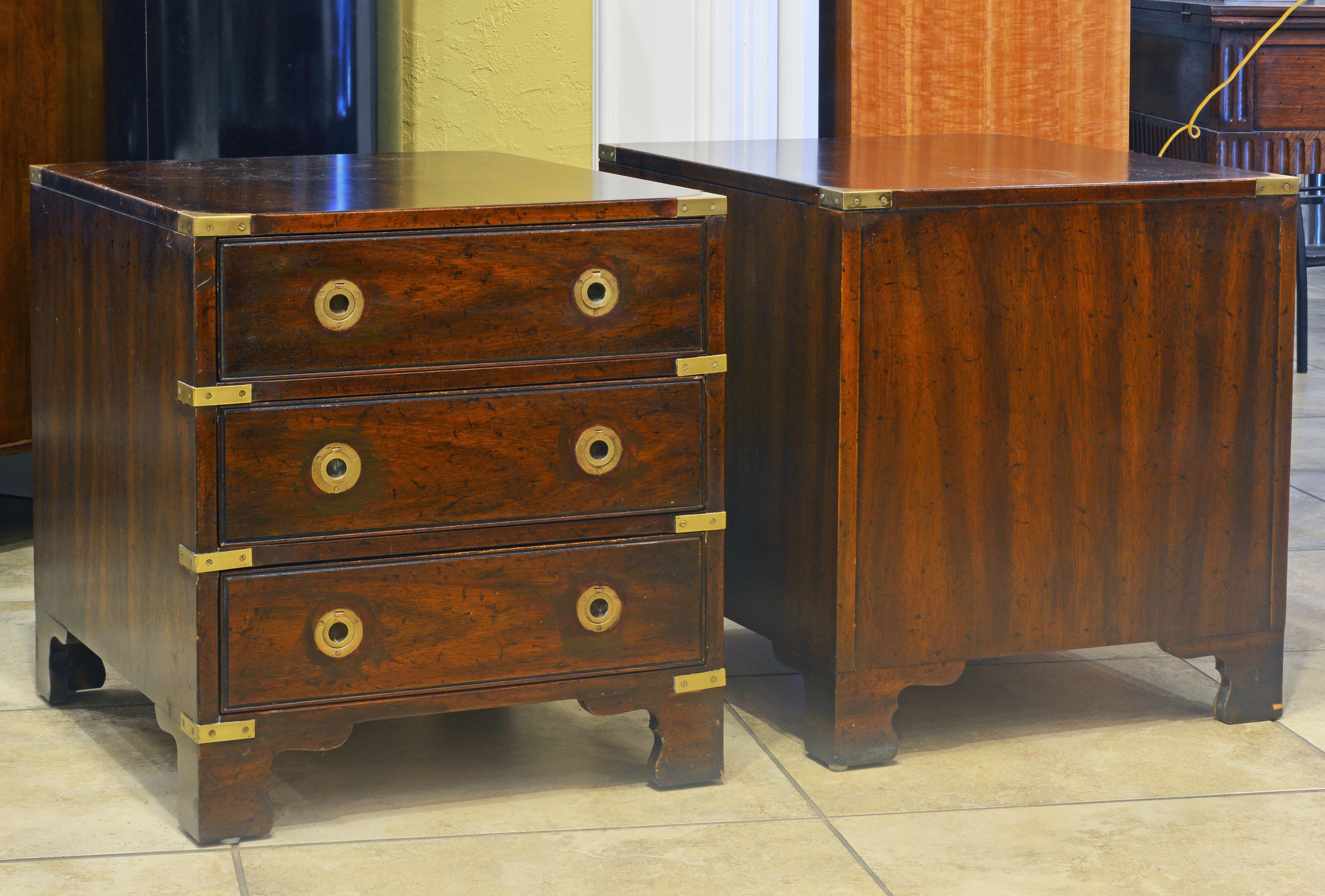 Pair of Midcentury Mahogany Campaign Style Three Drawer Chests w. Brass Accents In Good Condition In Ft. Lauderdale, FL