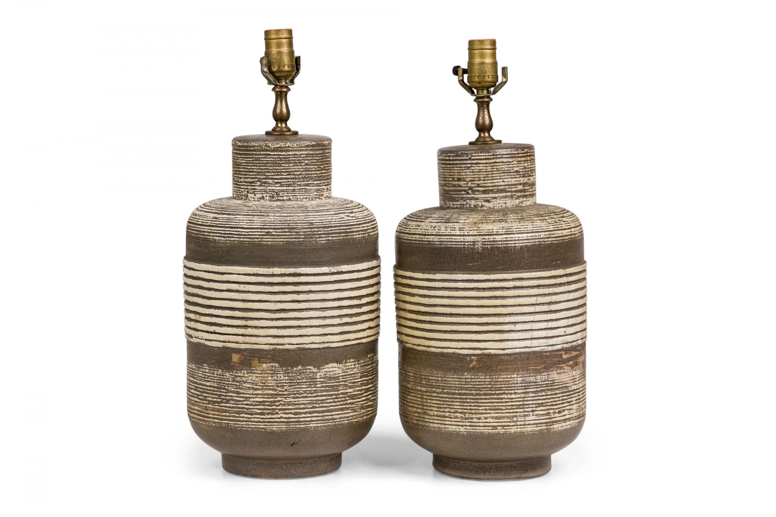 Mid-Century Modern Pair of Mid-Century American Ceramic Texture Banded Brown and Beige Table Lamps For Sale