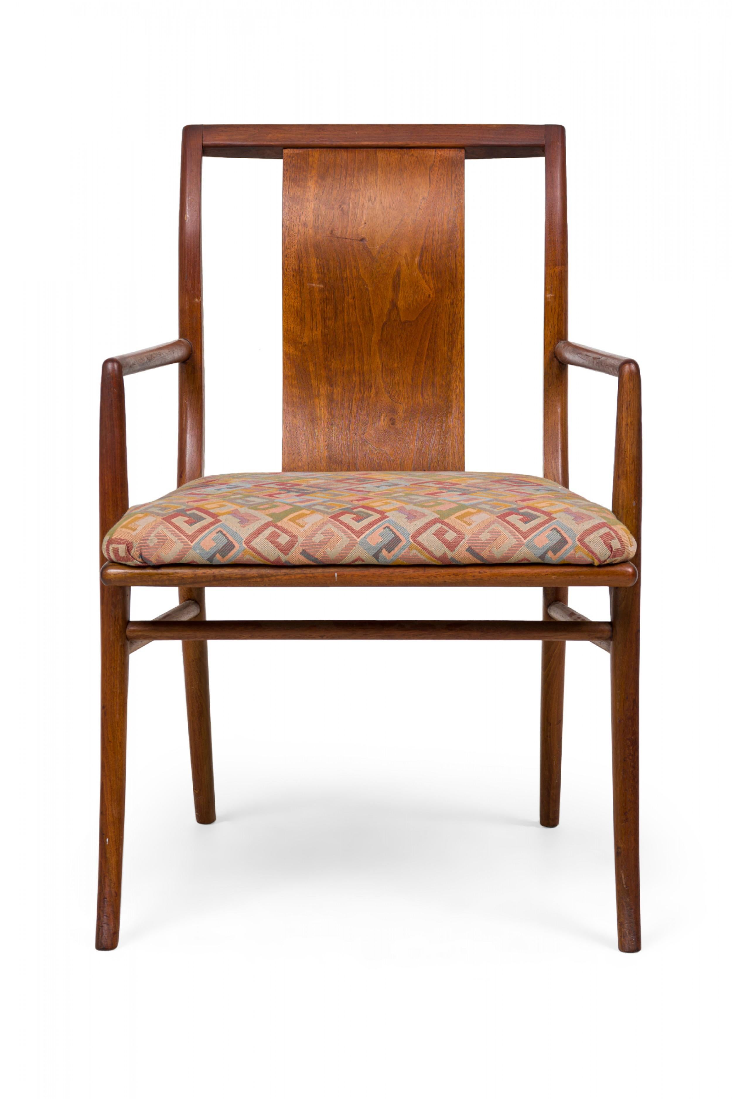 Mid-Century Modern Paire de fauteuils américains du milieu du siècle à assise rembourrée en vente